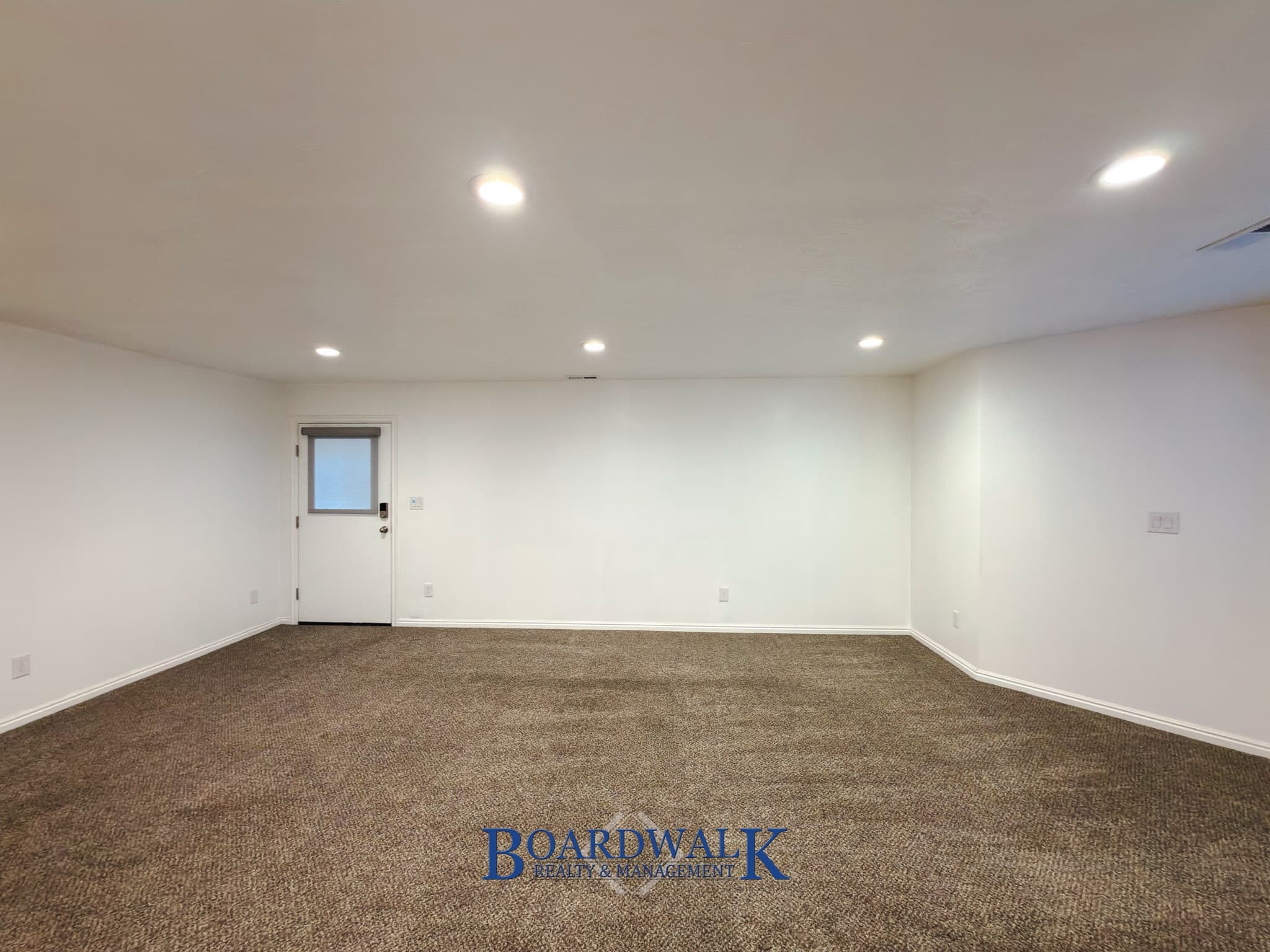 Riverton In-Law/Basement: 3068 W Elmwood Dr