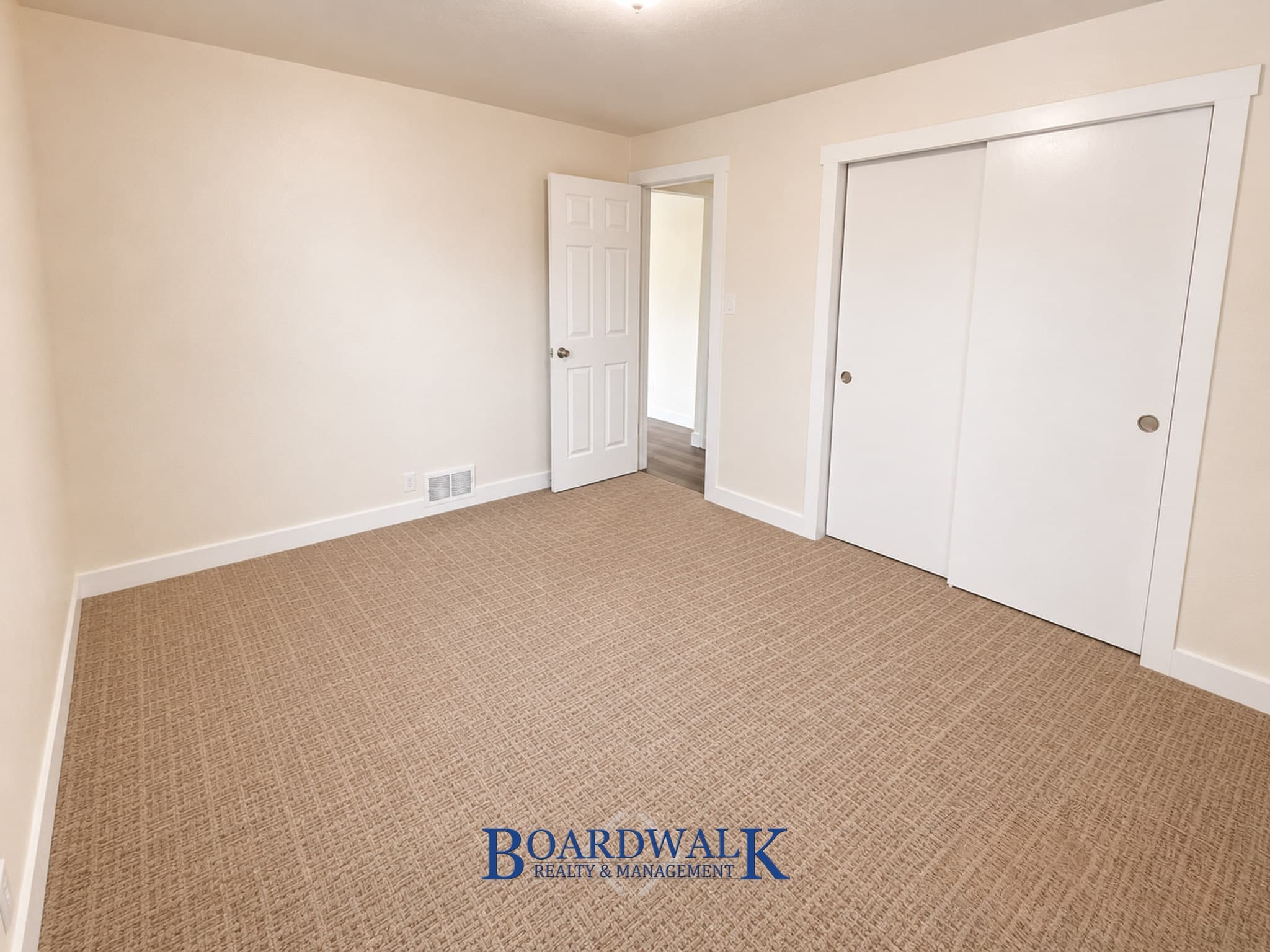 Bountiful House: 223 Mill St