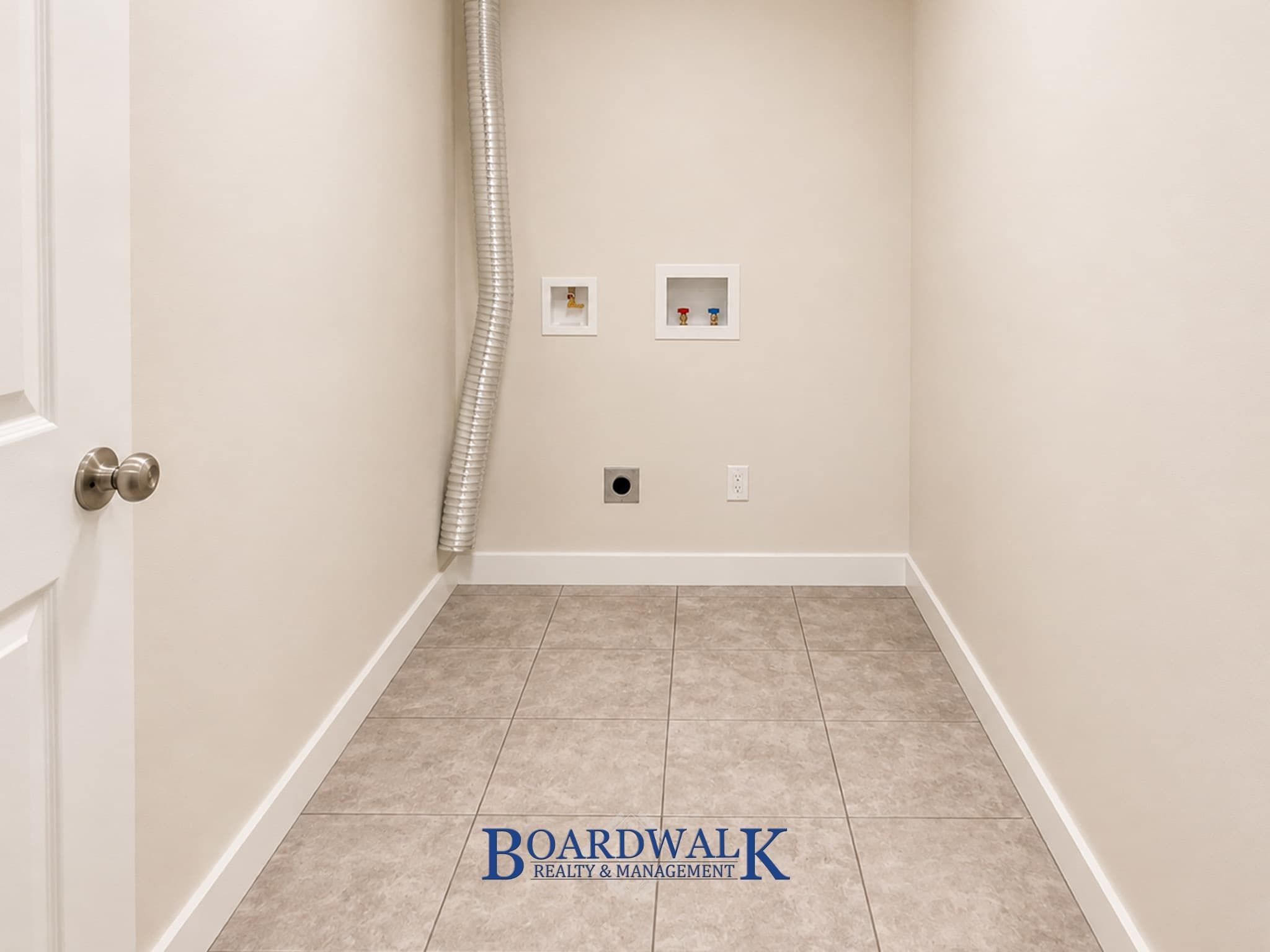 Bountiful House: 223 Mill St