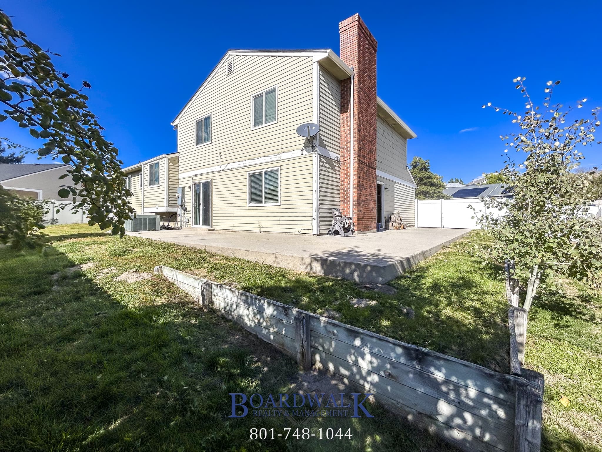 Sandy House: 1252 E Cedar Ridge Rd