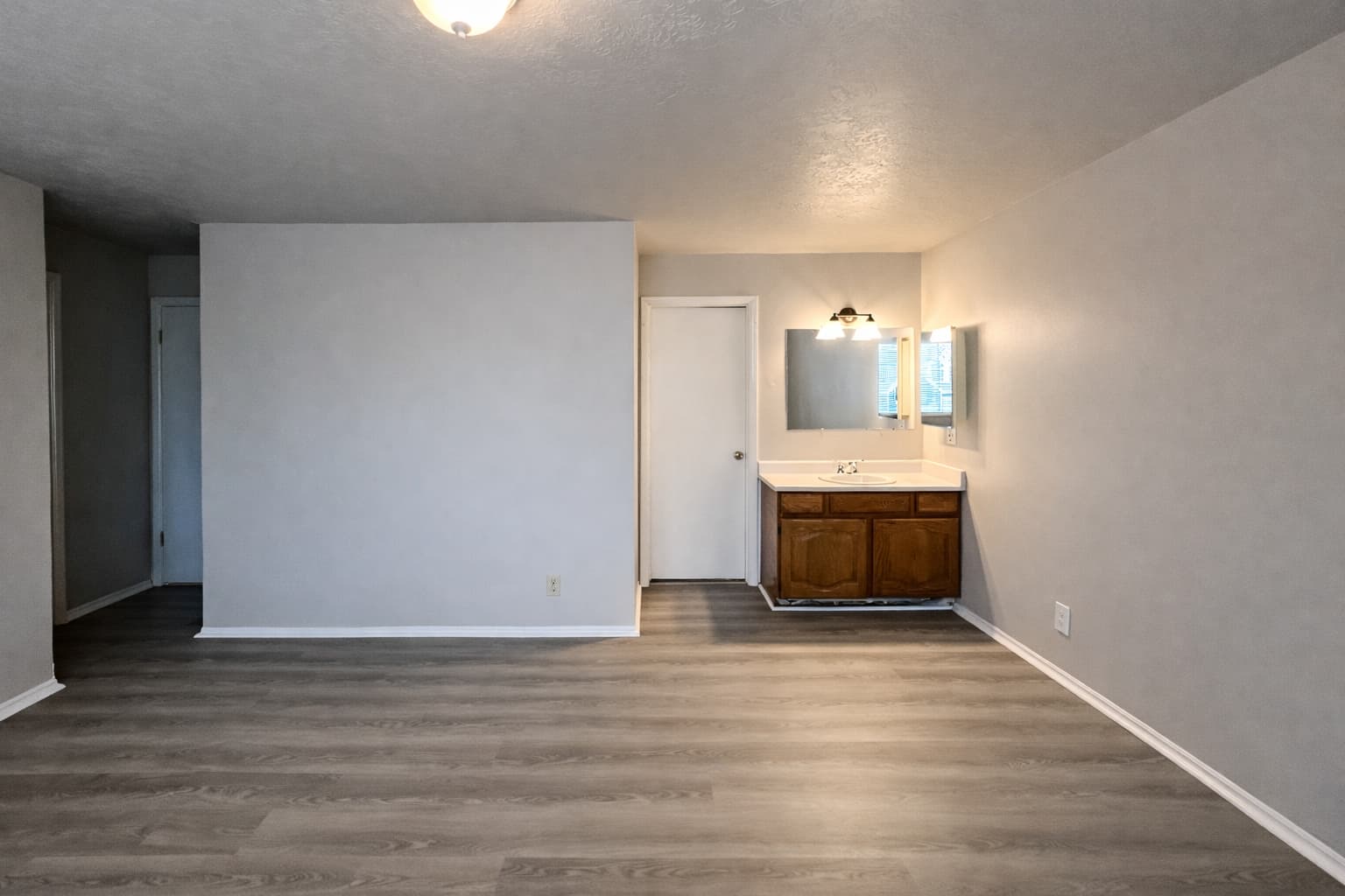 Salt Lake City House: 318 E Park Creeke Ln