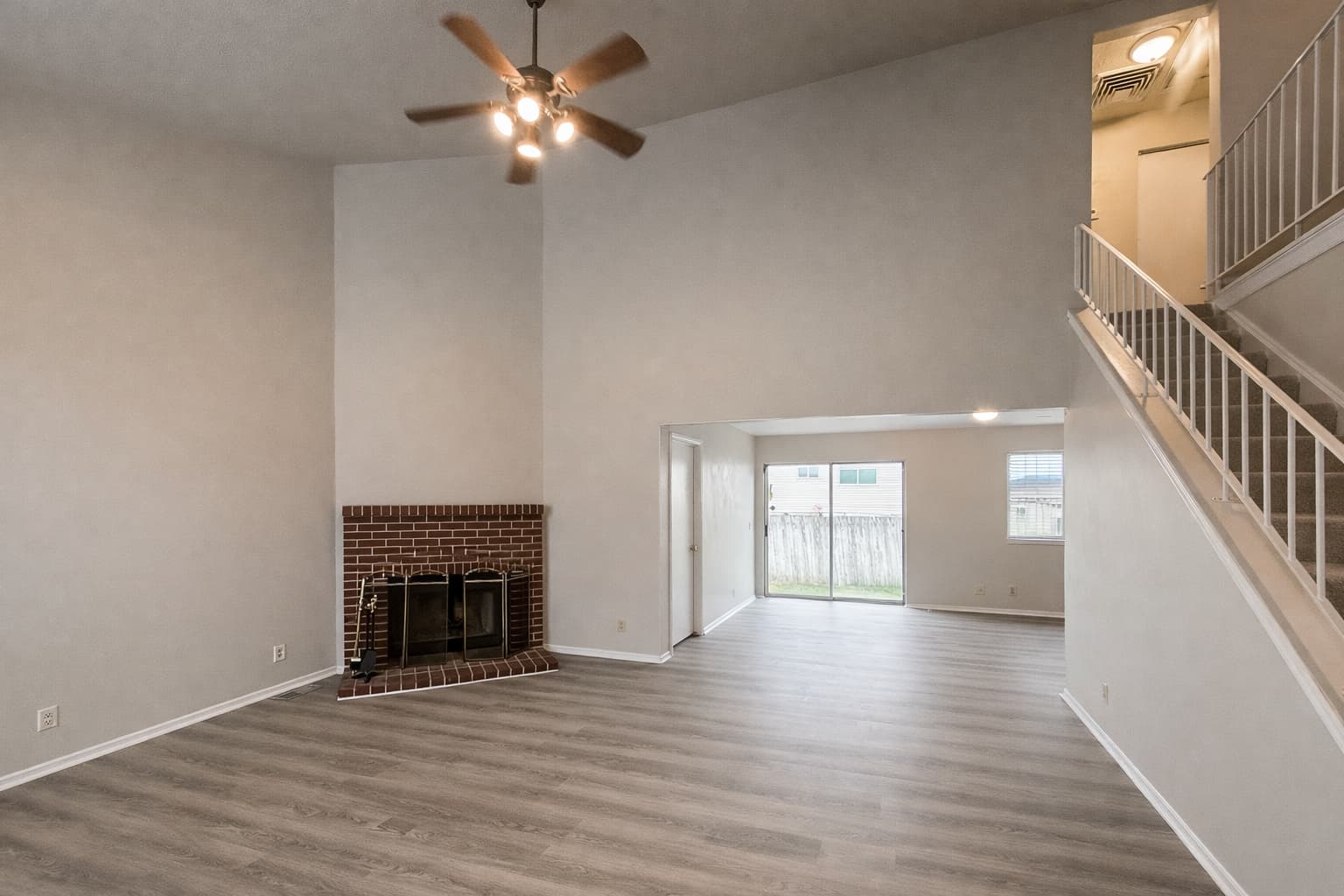 Salt Lake City House: 318 E Park Creeke Ln