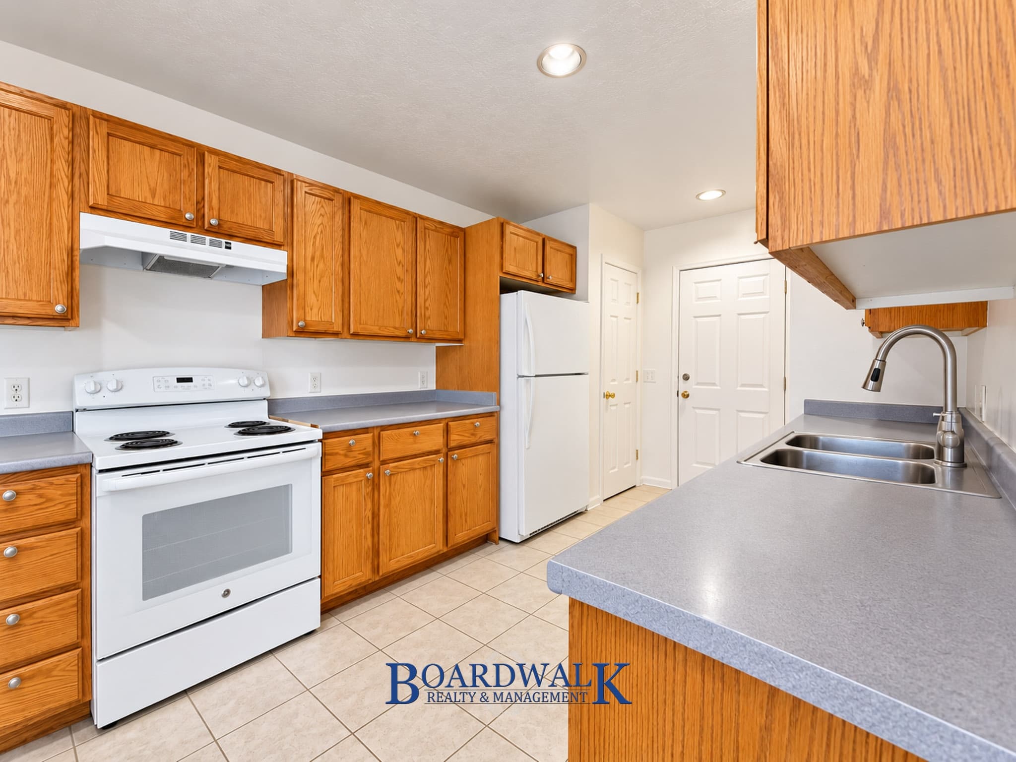 Salt Lake City Condo: 582 N Redwood Rd