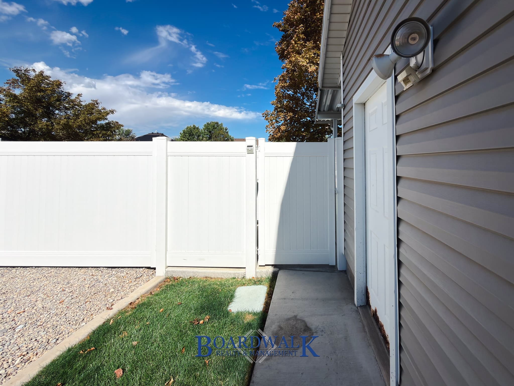 Riverton In-Law/Basement: 3068 W Elmwood Dr