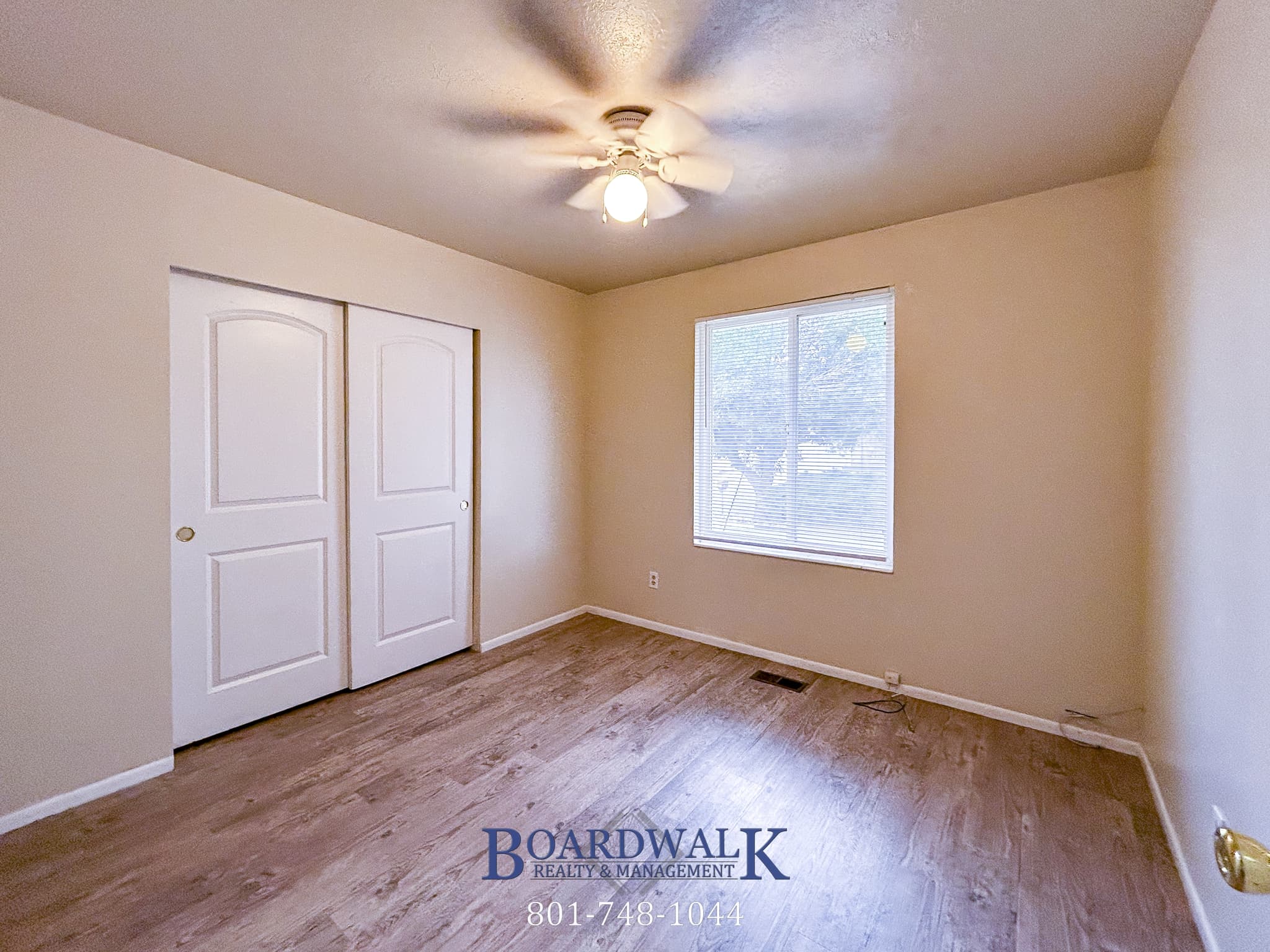 Riverton House: 2106 W Western Charm Dr