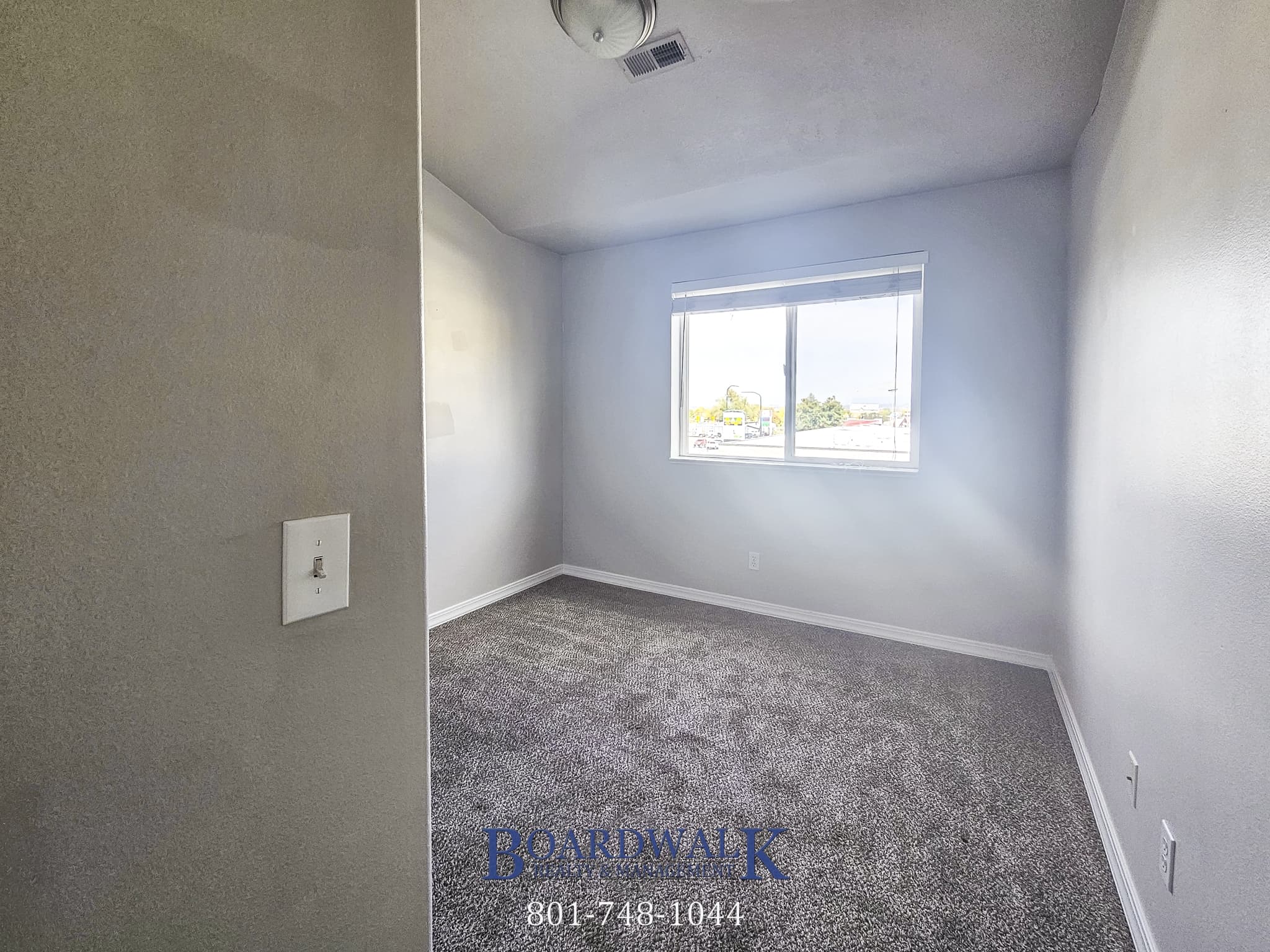 Bountiful Apartment: 340 N 500 W