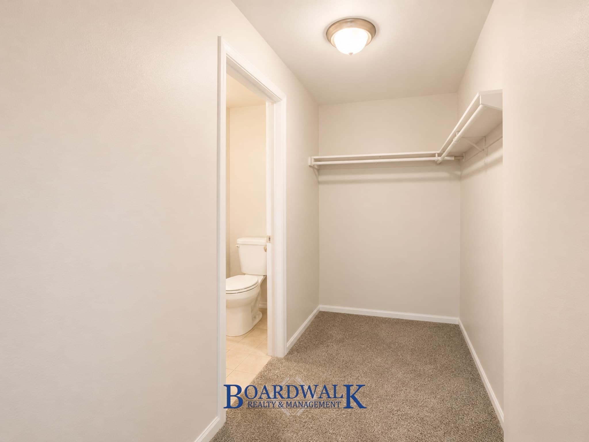 Sandy Apartment: 235 E Julie Anna Dr