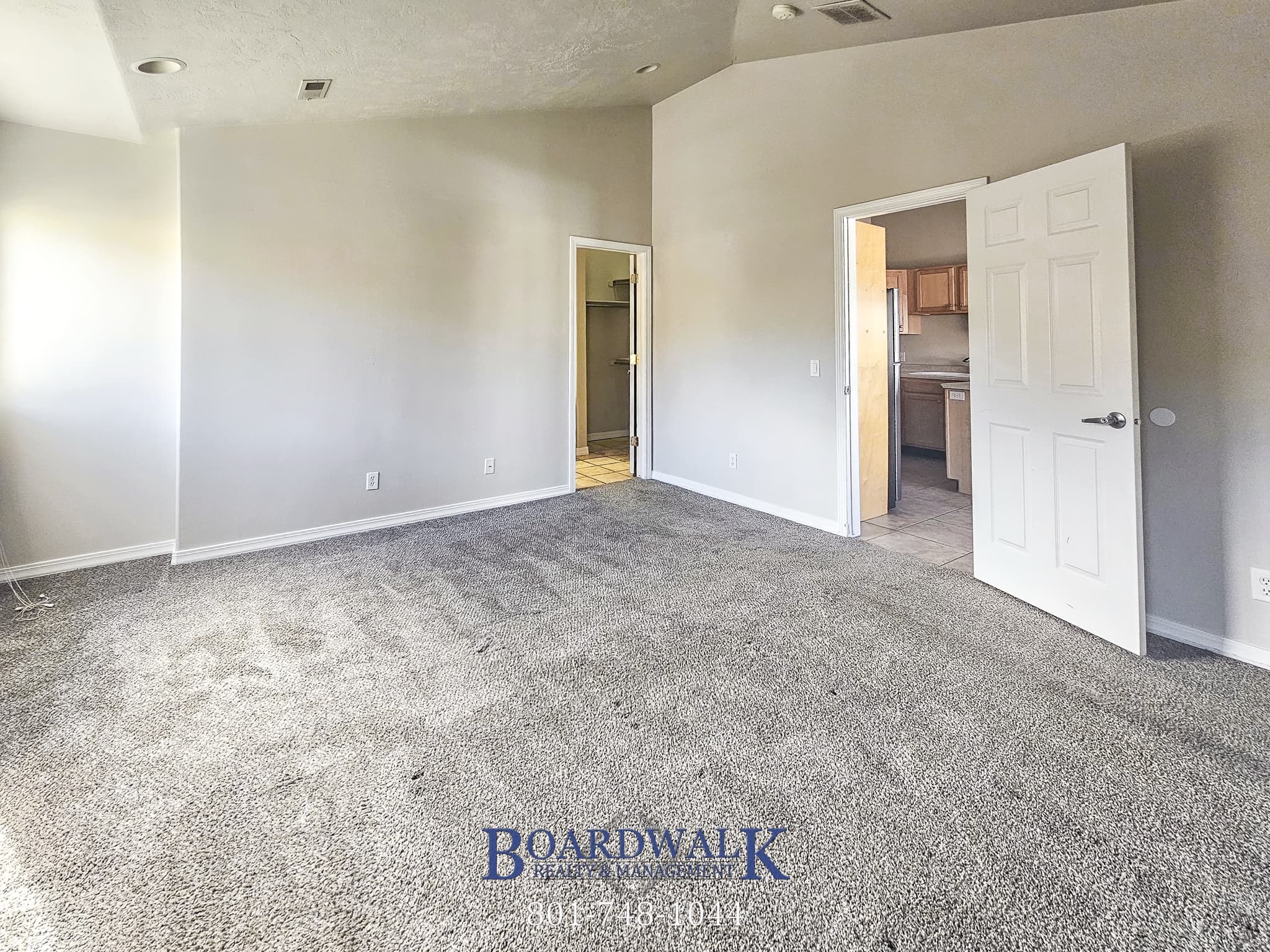 Bountiful Apartment: 340 N 500 W