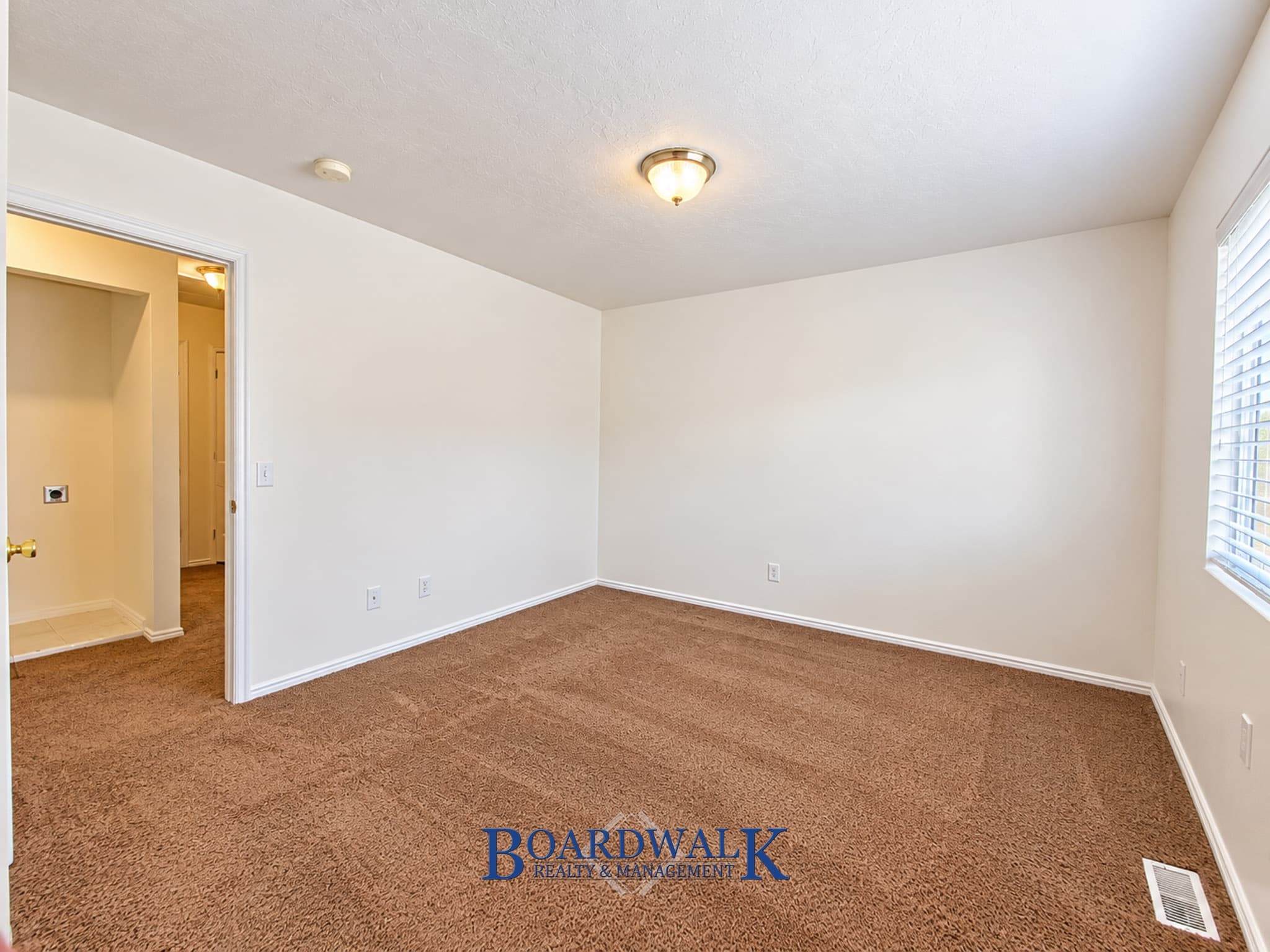 Salt Lake City Condo: 582 N Redwood Rd