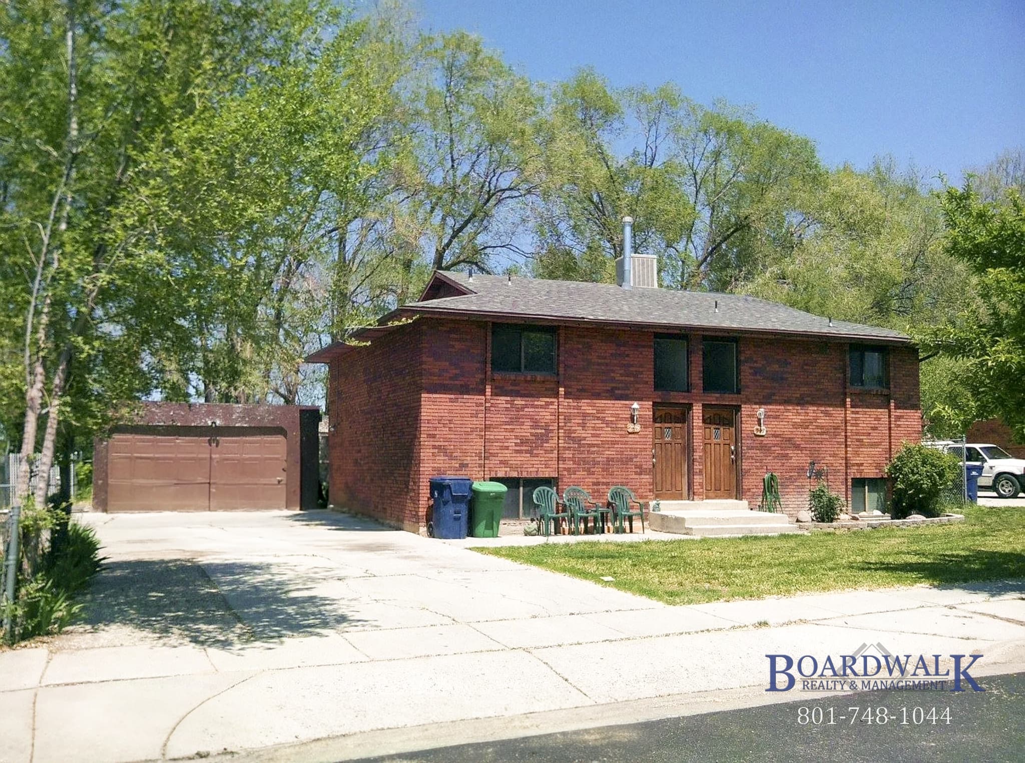 Sandy Apartment: 235 E Julie Anna Dr