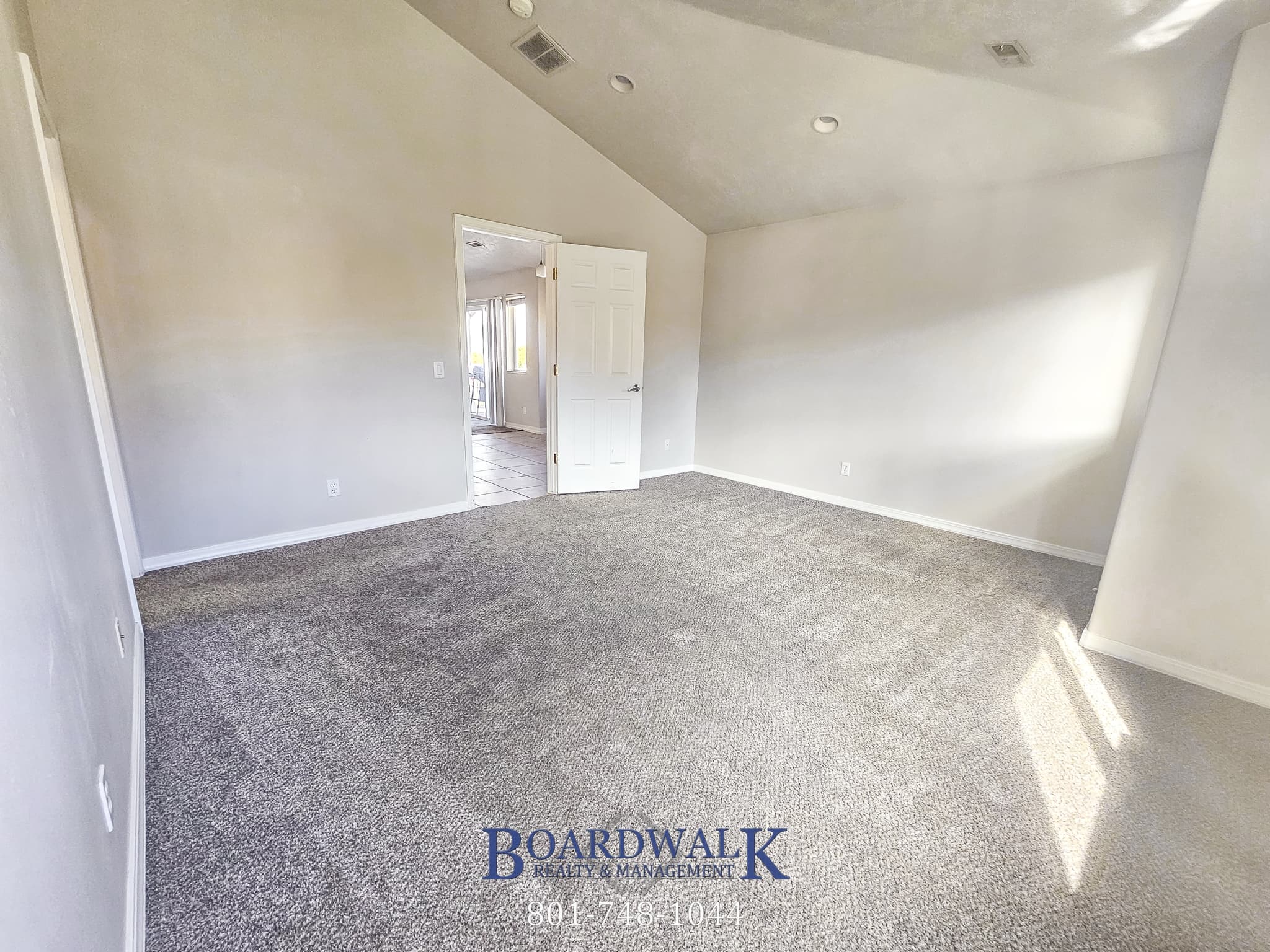 Bountiful Apartment: 340 N 500 W