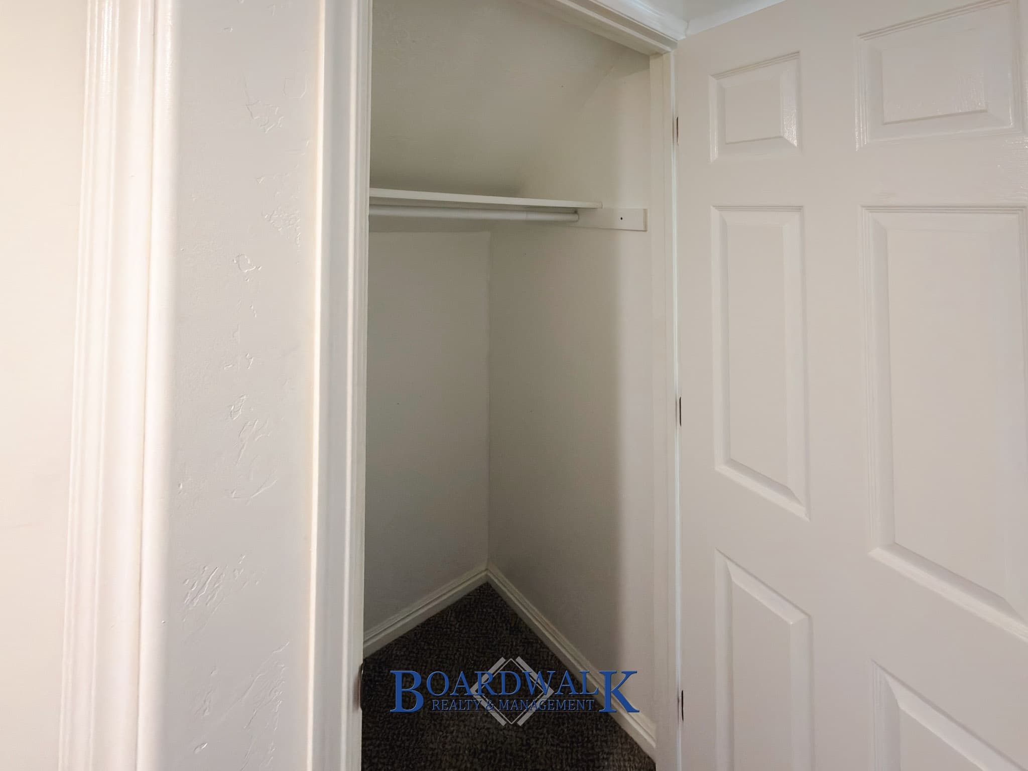 Riverton In-Law/Basement: 3068 W Elmwood Dr
