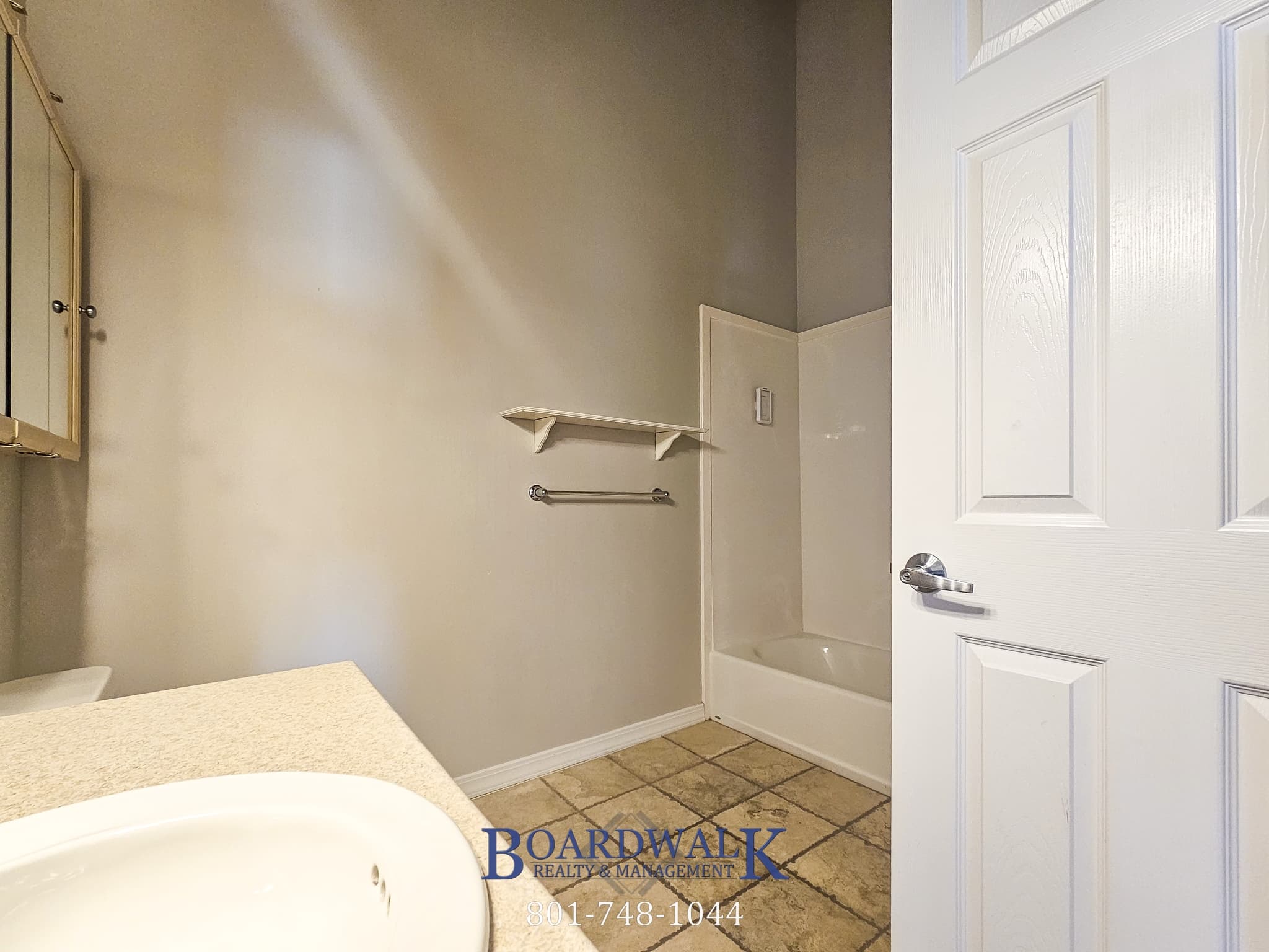 Bountiful Apartment: 340 N 500 W