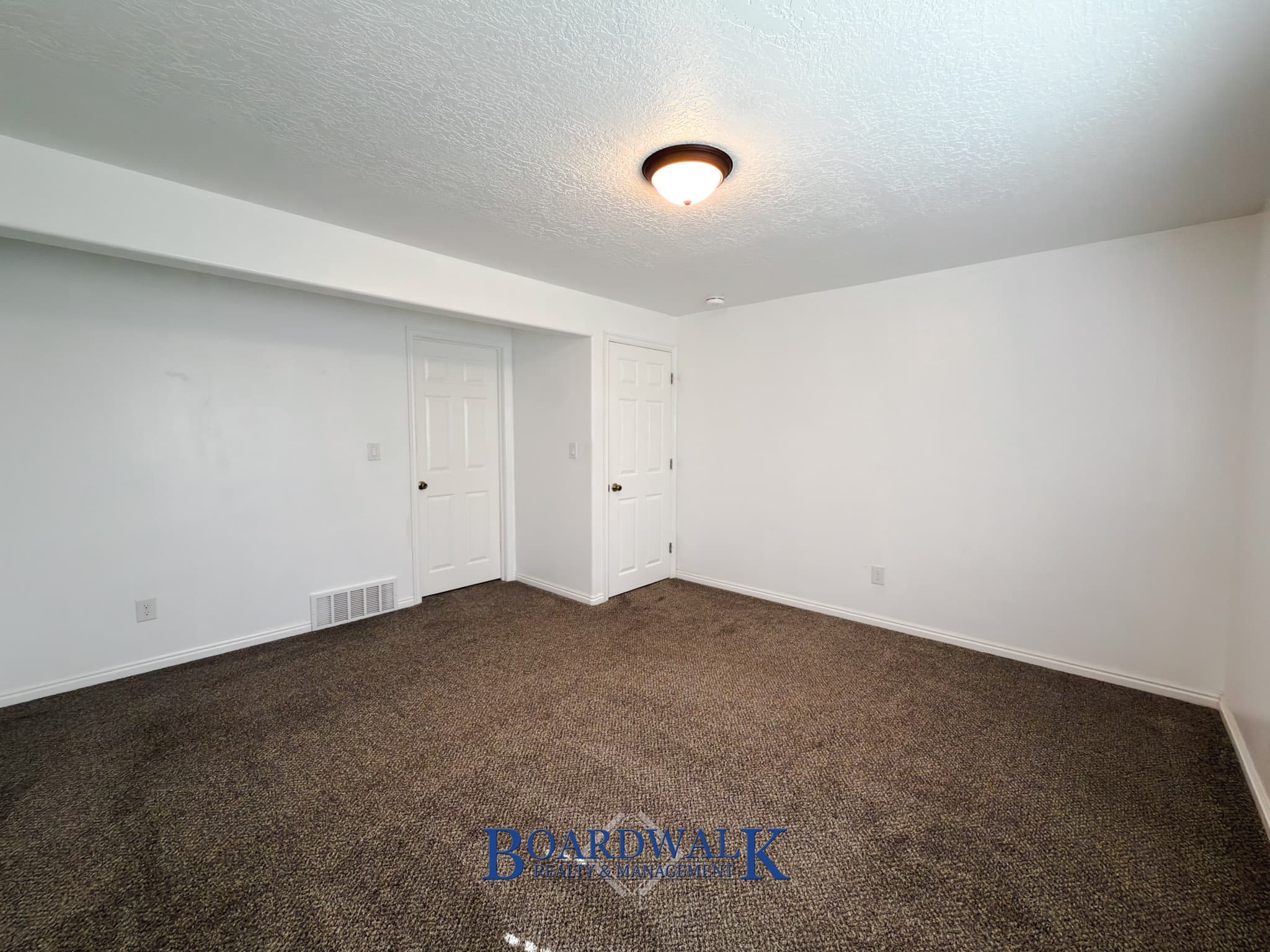 Riverton In-Law/Basement: 3068 W Elmwood Dr