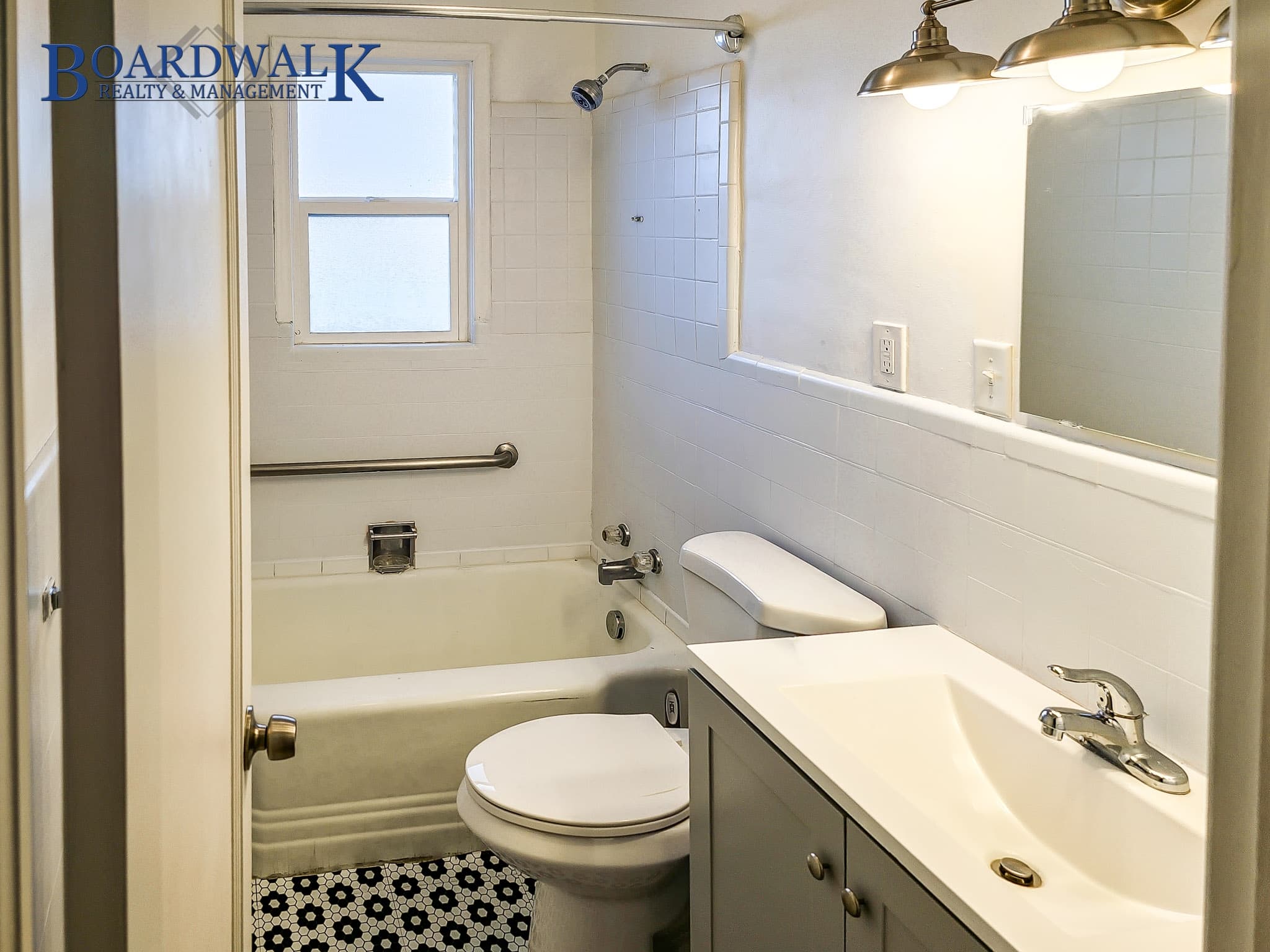 Salt Lake City House: 1748 S Main St