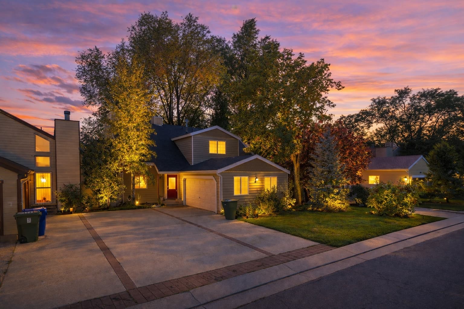 Salt Lake City House: 318 E Park Creeke Ln