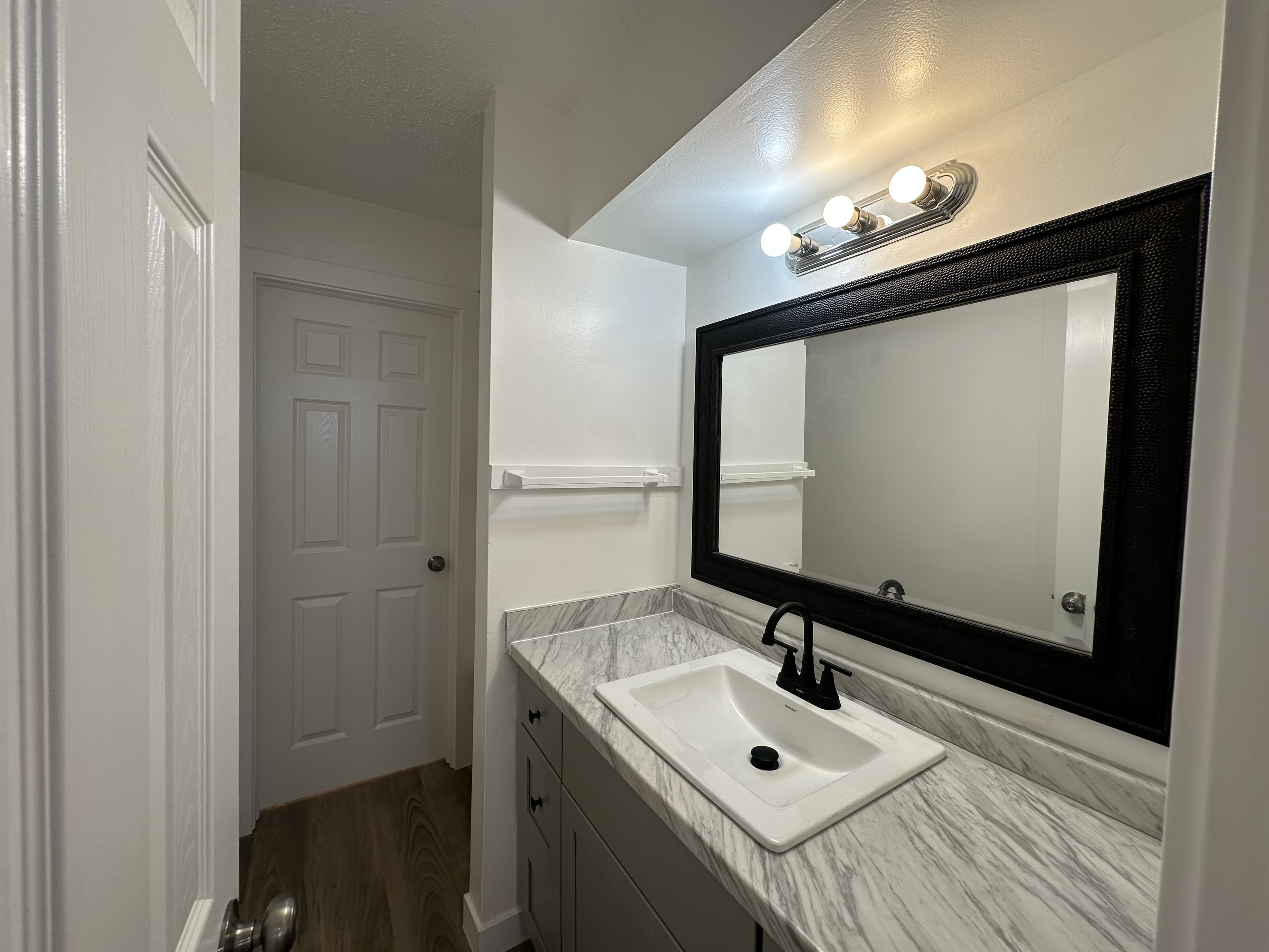 Roy Apartment: 2350 W 6000 S