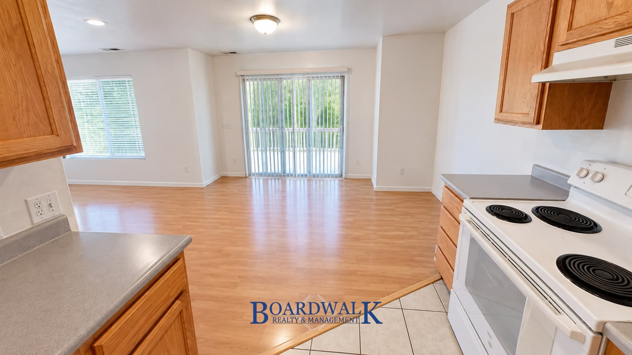 Salt Lake City Condo: 582 N Redwood Rd
