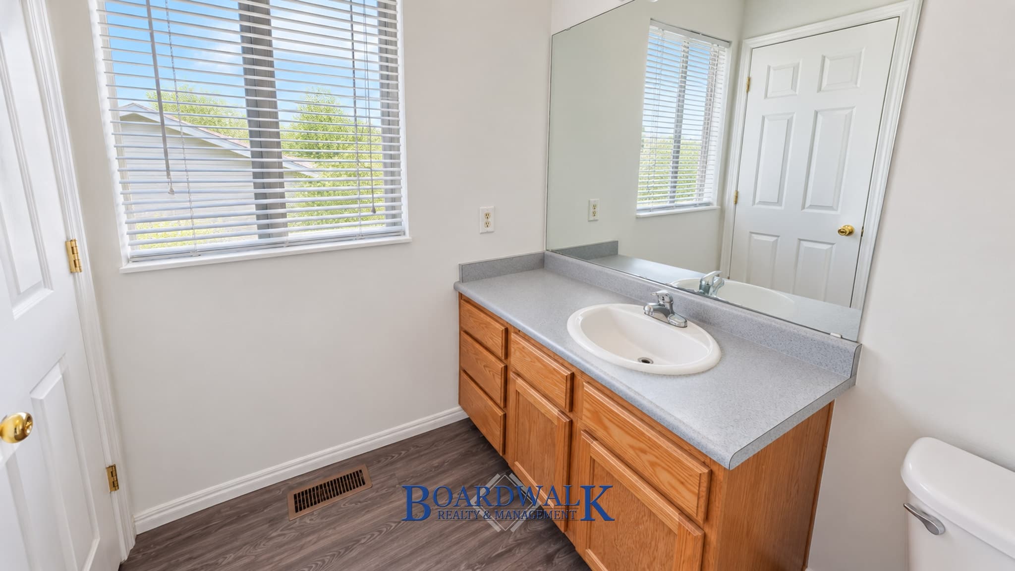 Salt Lake City Condo: 582 N Redwood Rd