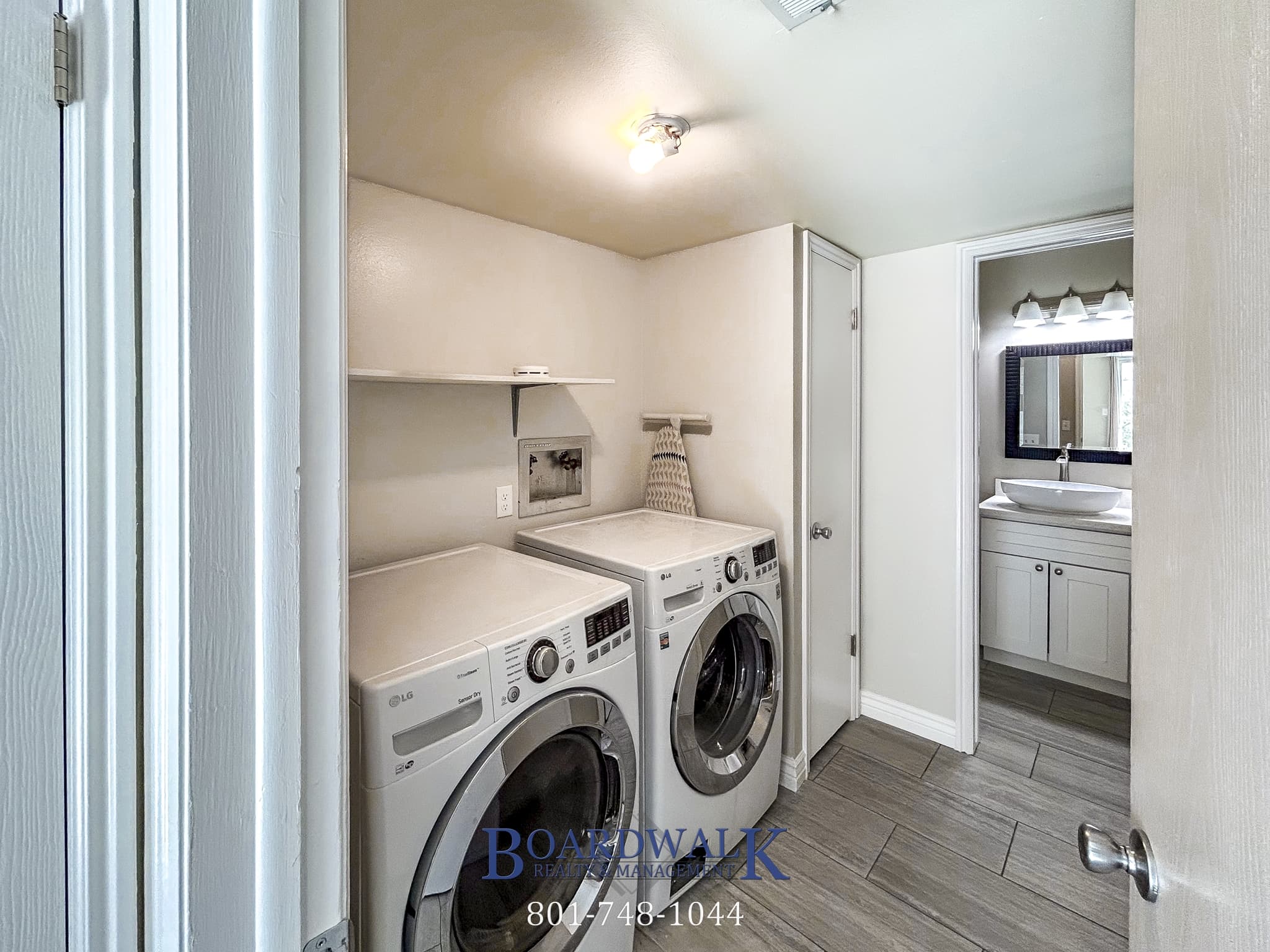 Sandy House: 1252 E Cedar Ridge Rd