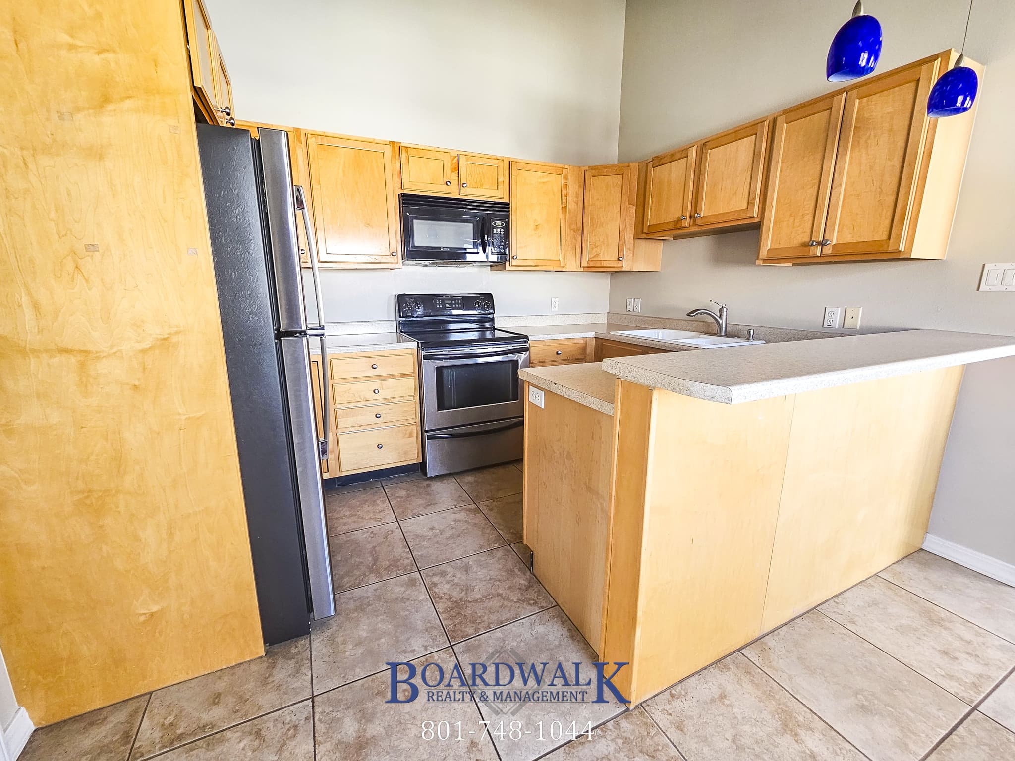 Bountiful Apartment: 340 N 500 W