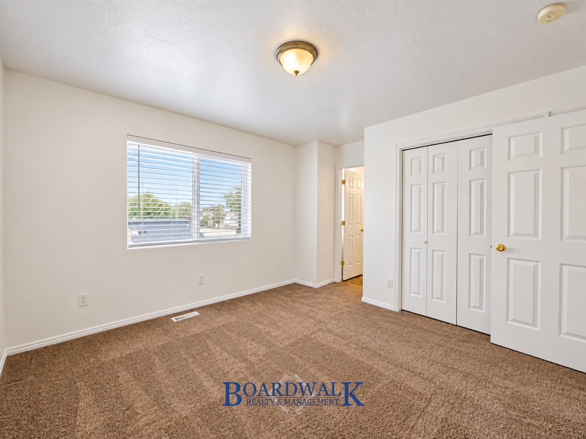 Salt Lake City Condo: 582 N Redwood Rd