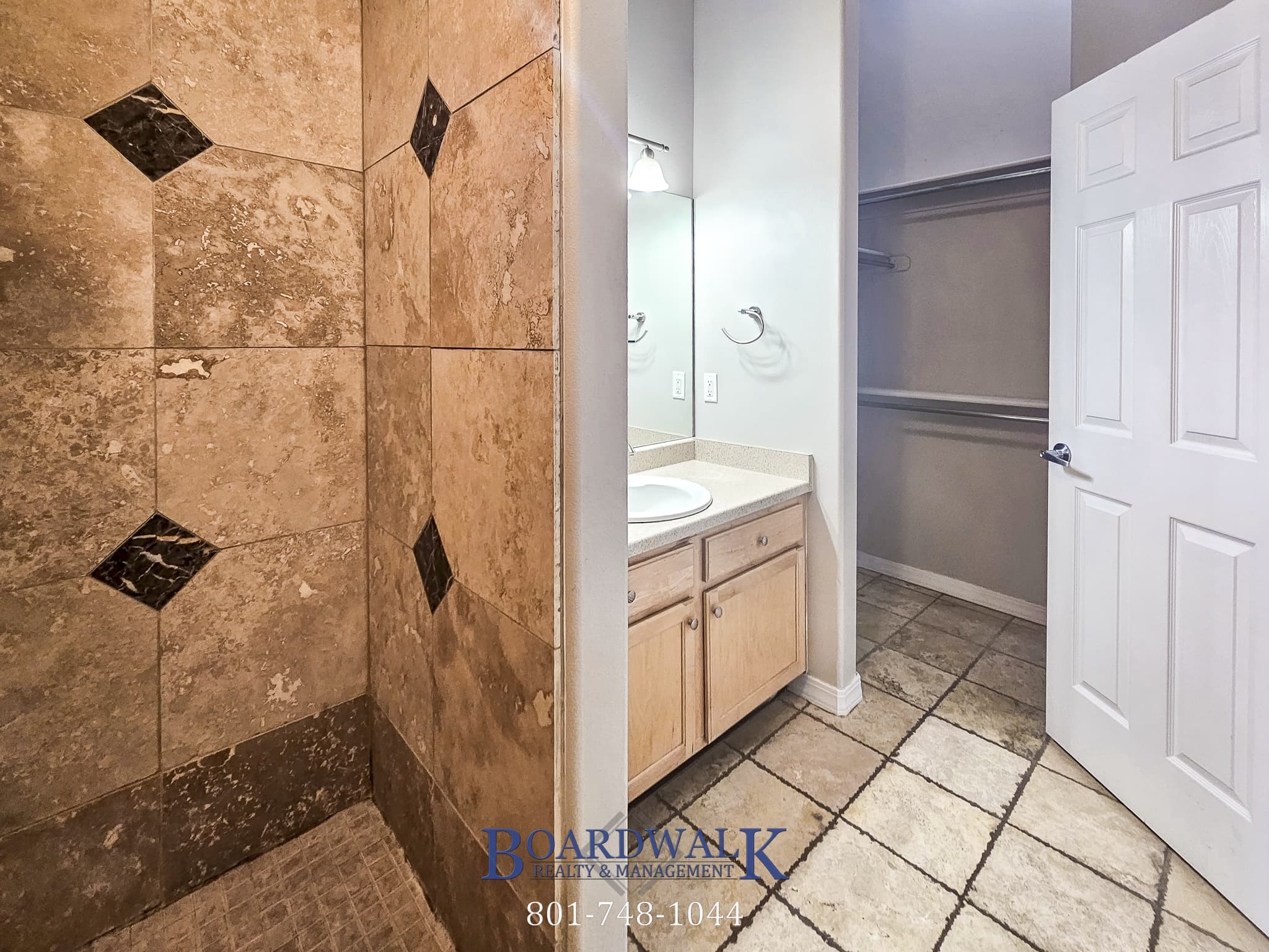 Bountiful Apartment: 340 N 500 W