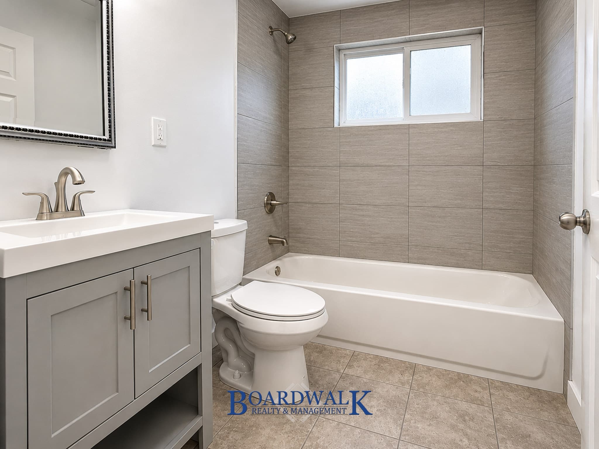 Bountiful House: 223 Mill St