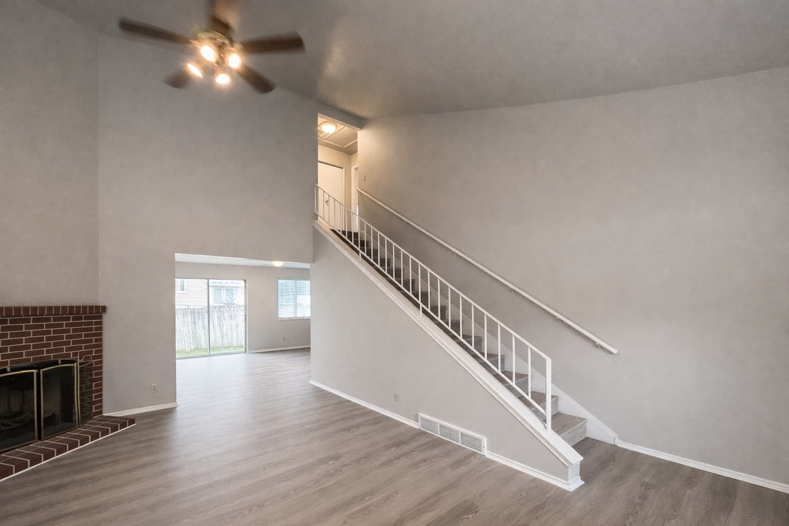 Salt Lake City House: 318 E Park Creeke Ln