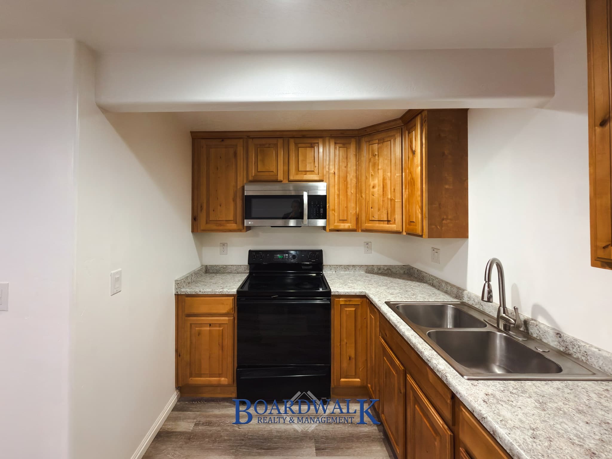 Riverton In-Law/Basement: 3068 W Elmwood Dr
