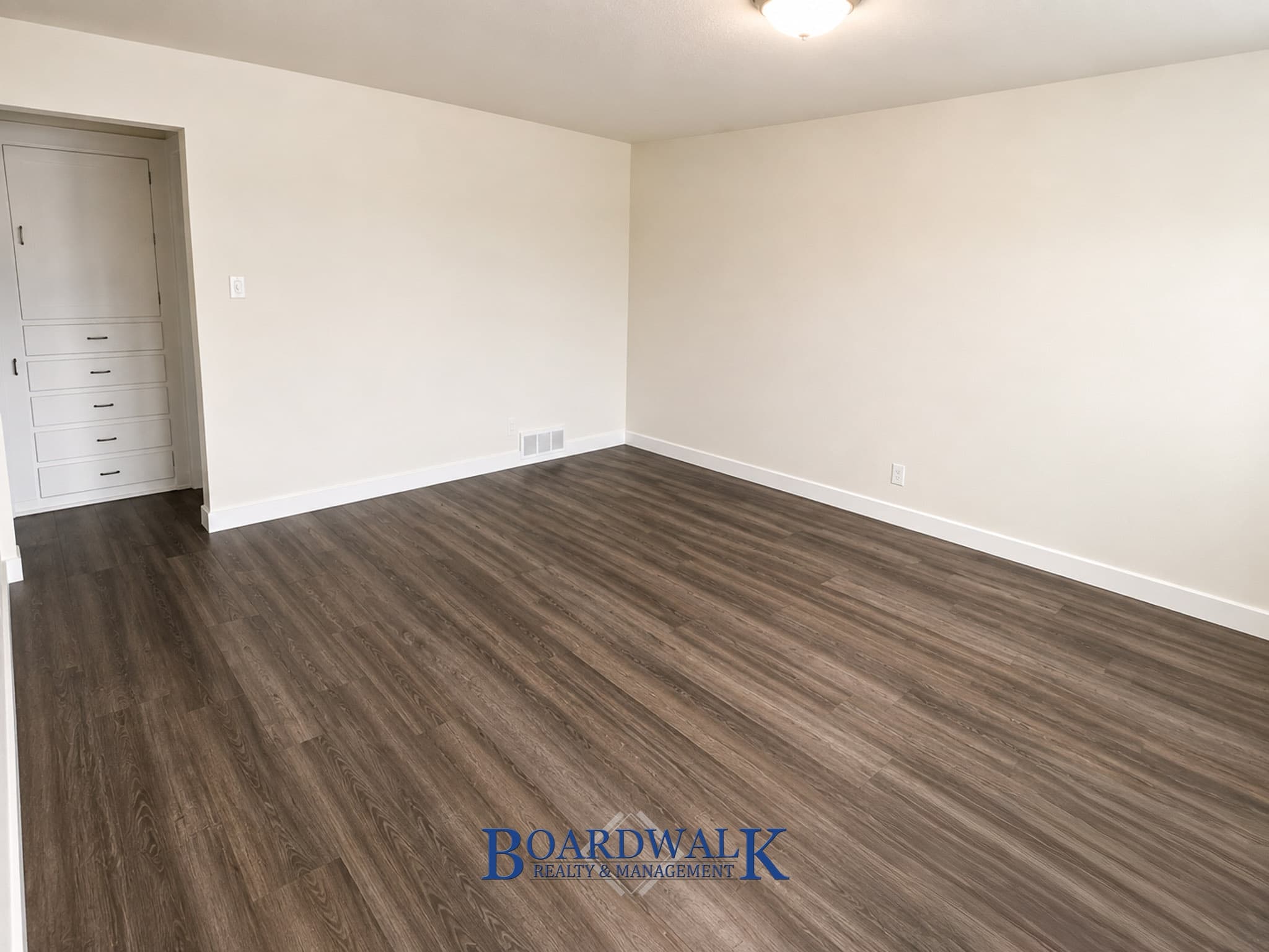 Bountiful House: 223 Mill St