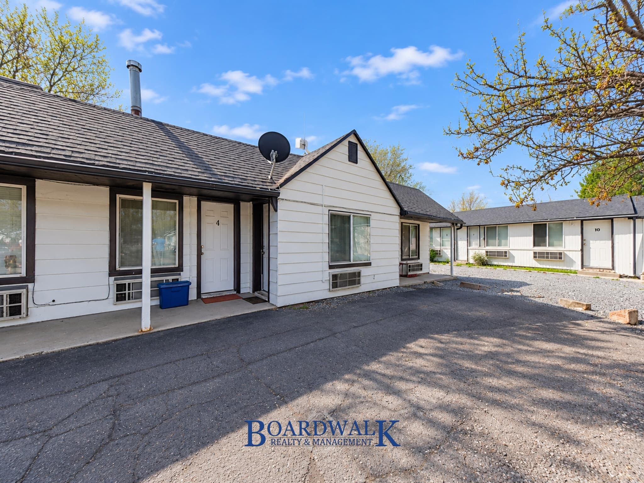 Grantsville Apartment: 136 E Main St