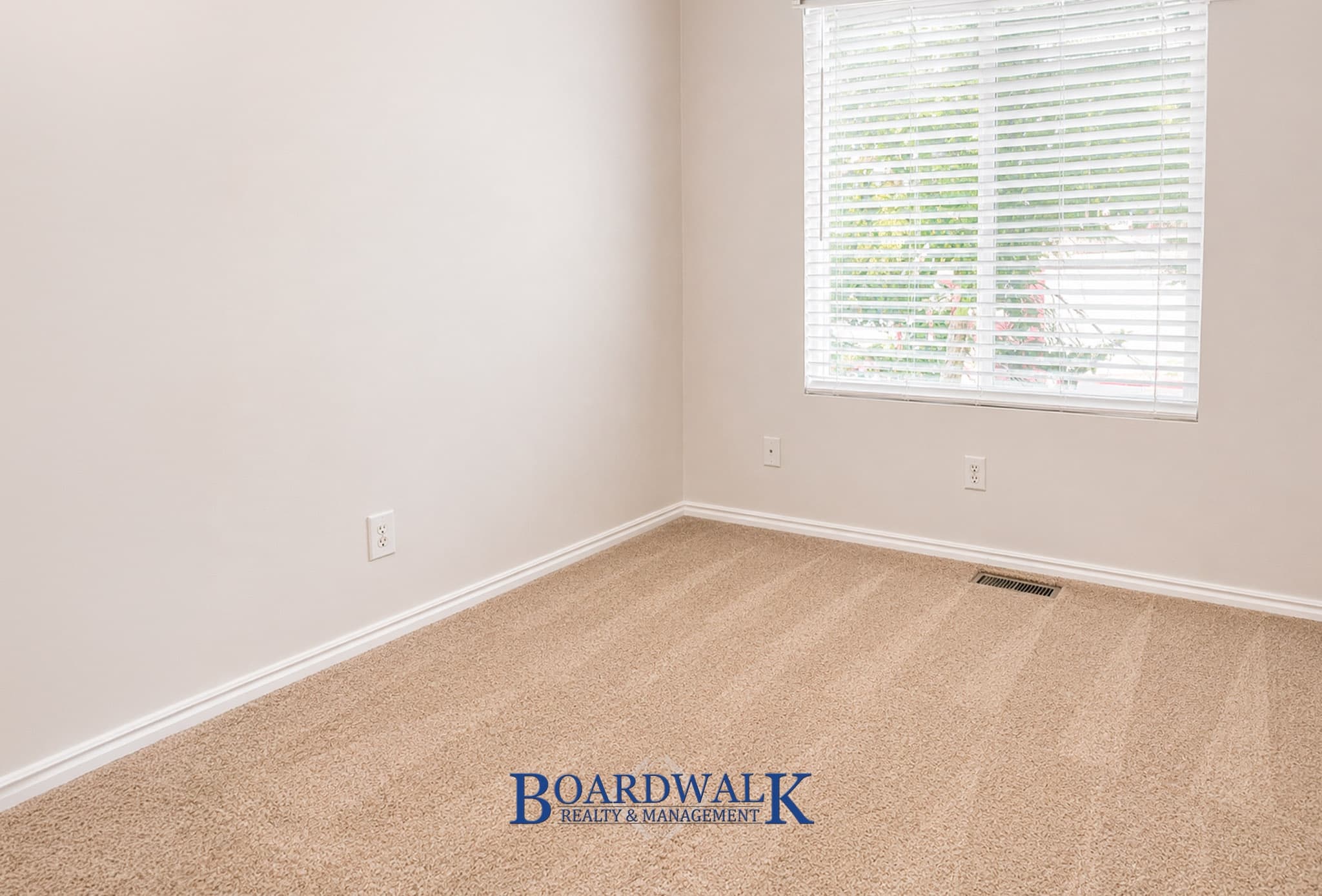 Salt Lake City Condo: 582 N Redwood Rd