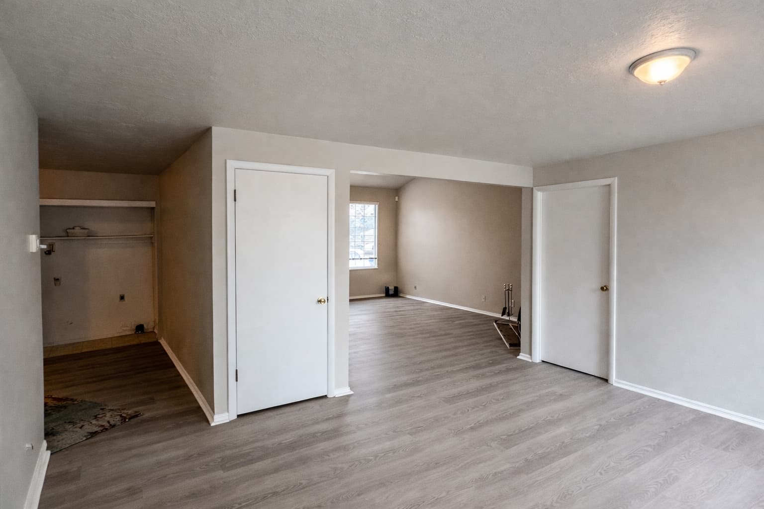 Salt Lake City House: 318 E Park Creeke Ln