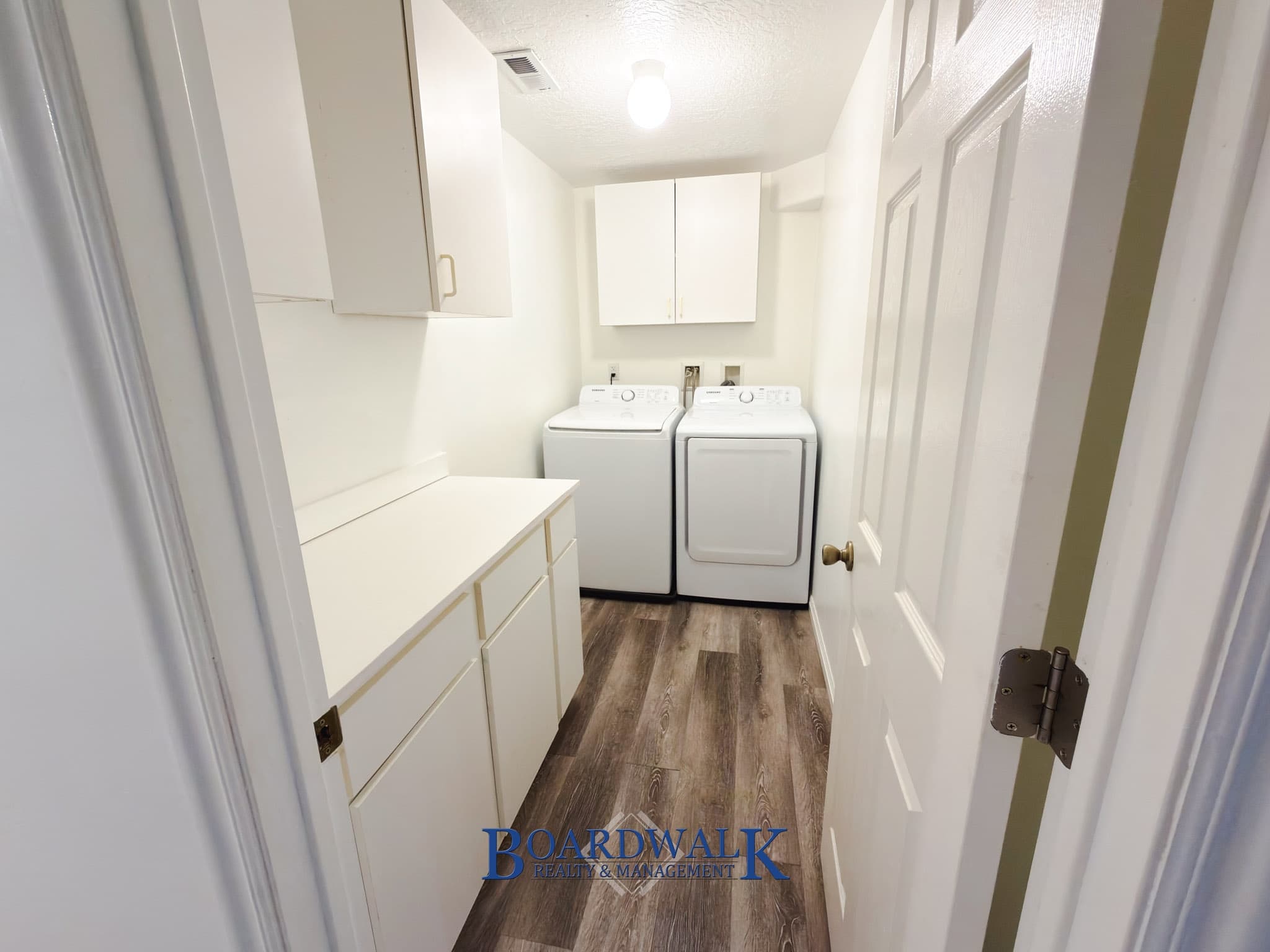 Riverton In-Law/Basement: 3068 W Elmwood Dr