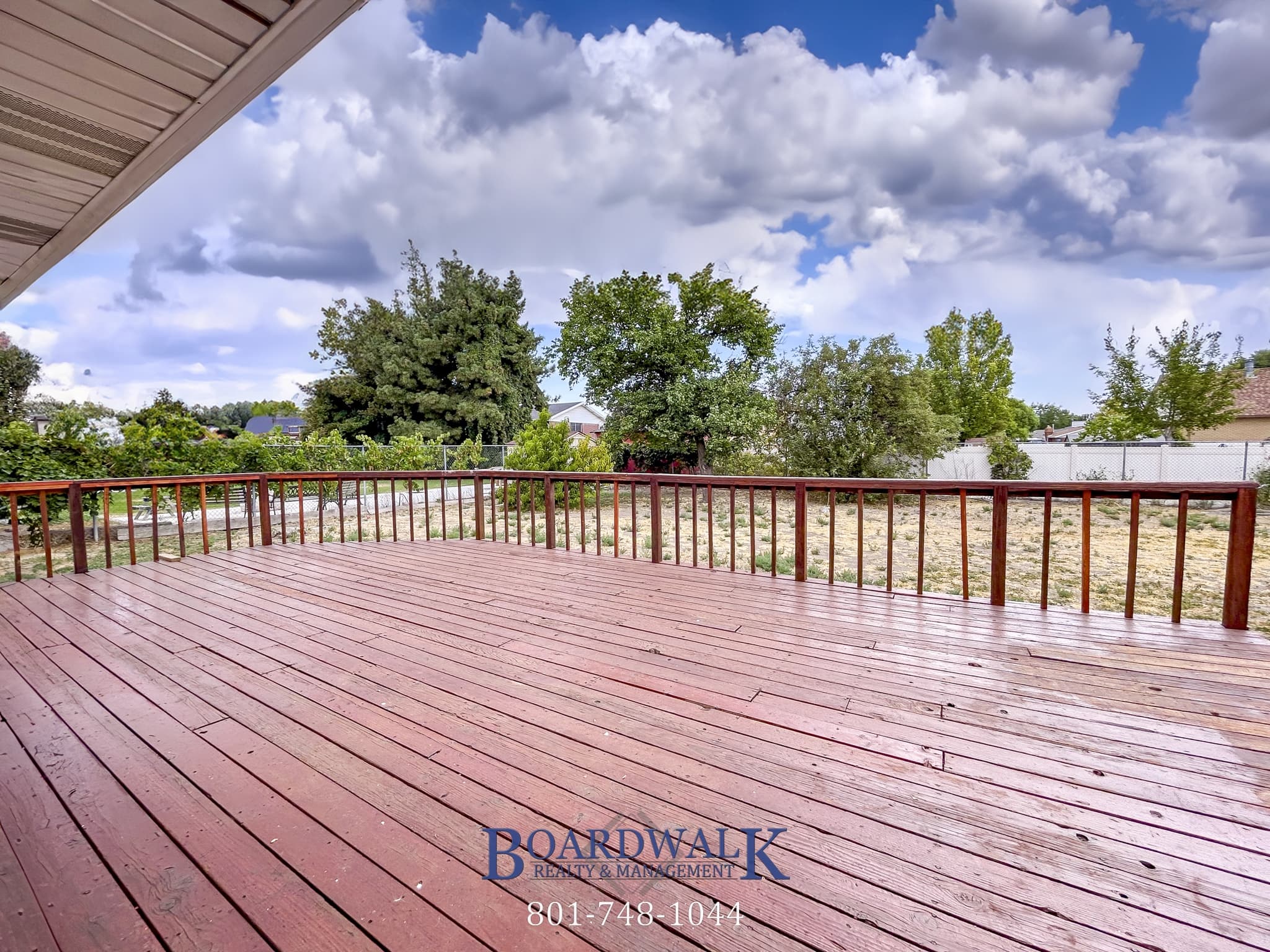 Riverton House: 2106 W Western Charm Dr