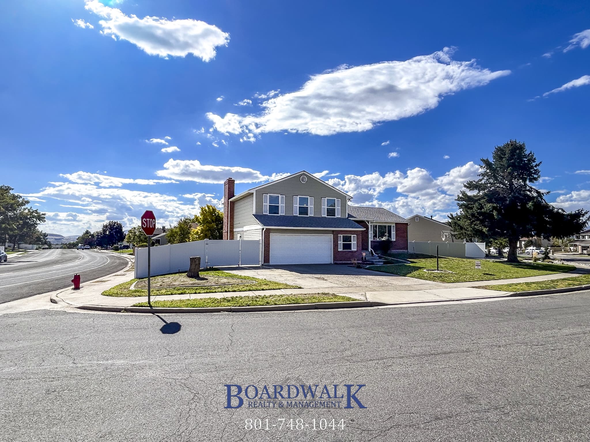 Sandy House: 1252 E Cedar Ridge Rd
