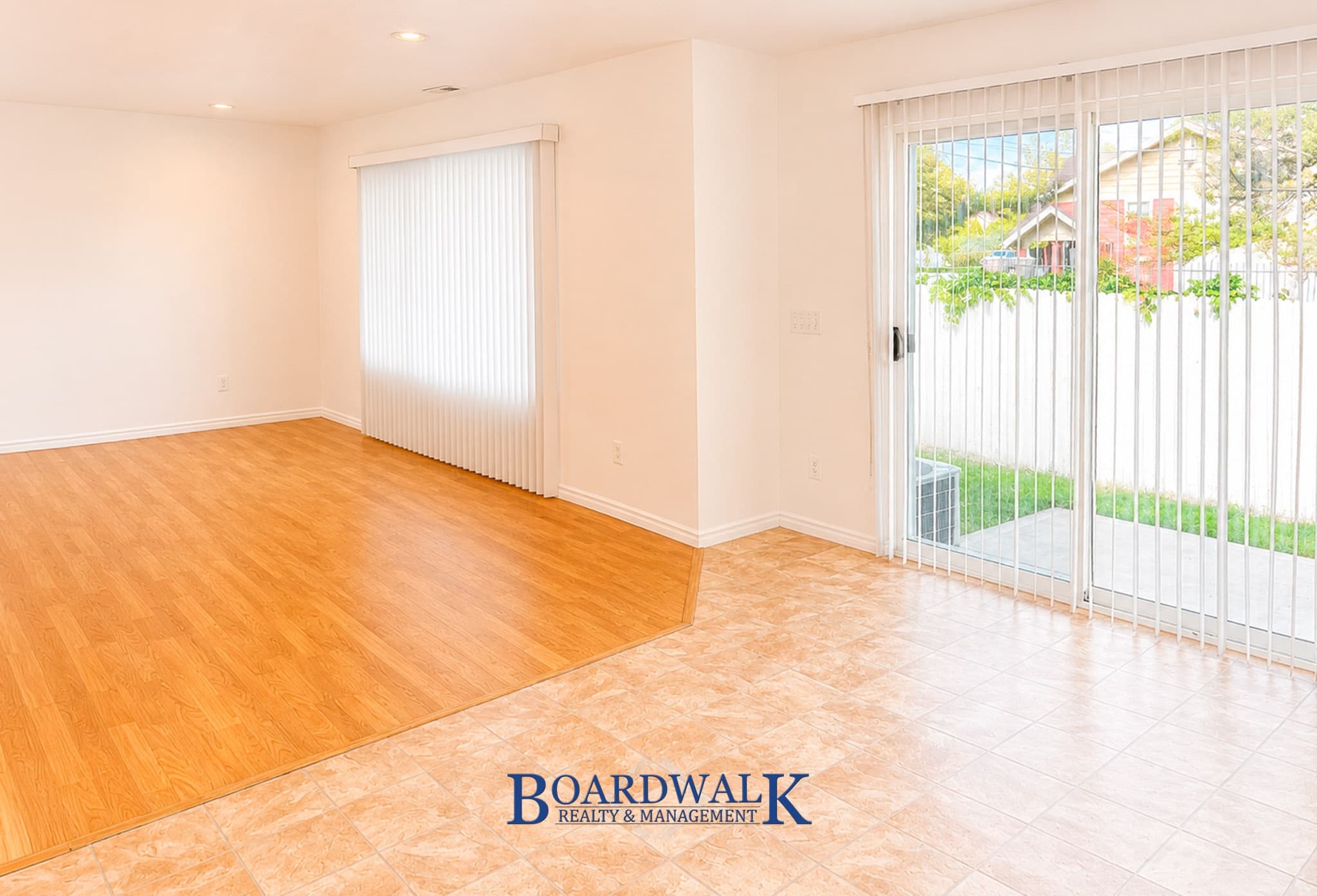 Salt Lake City Condo: 582 N Redwood Rd