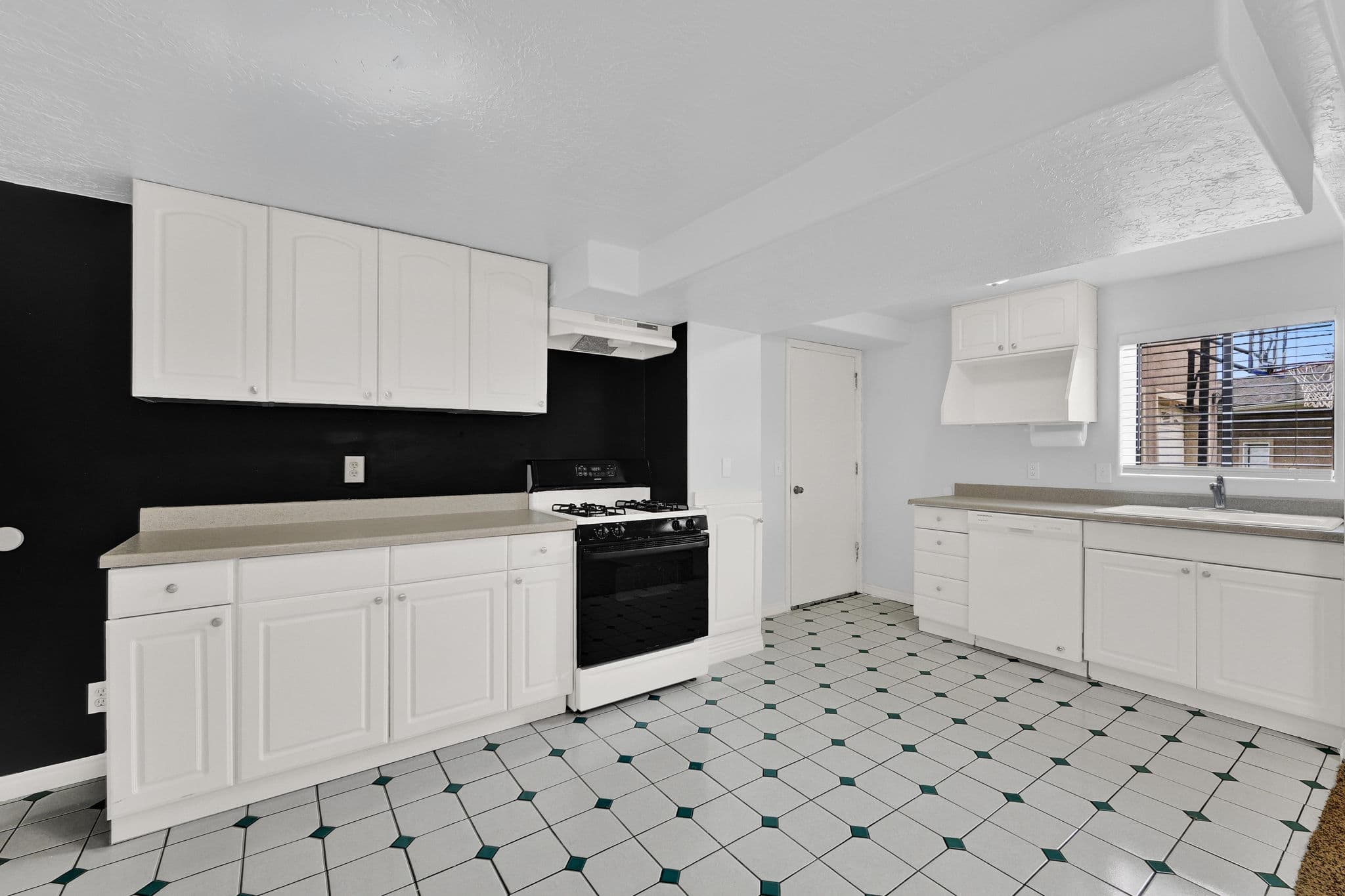 Bountiful House: 3062 S 150 E
