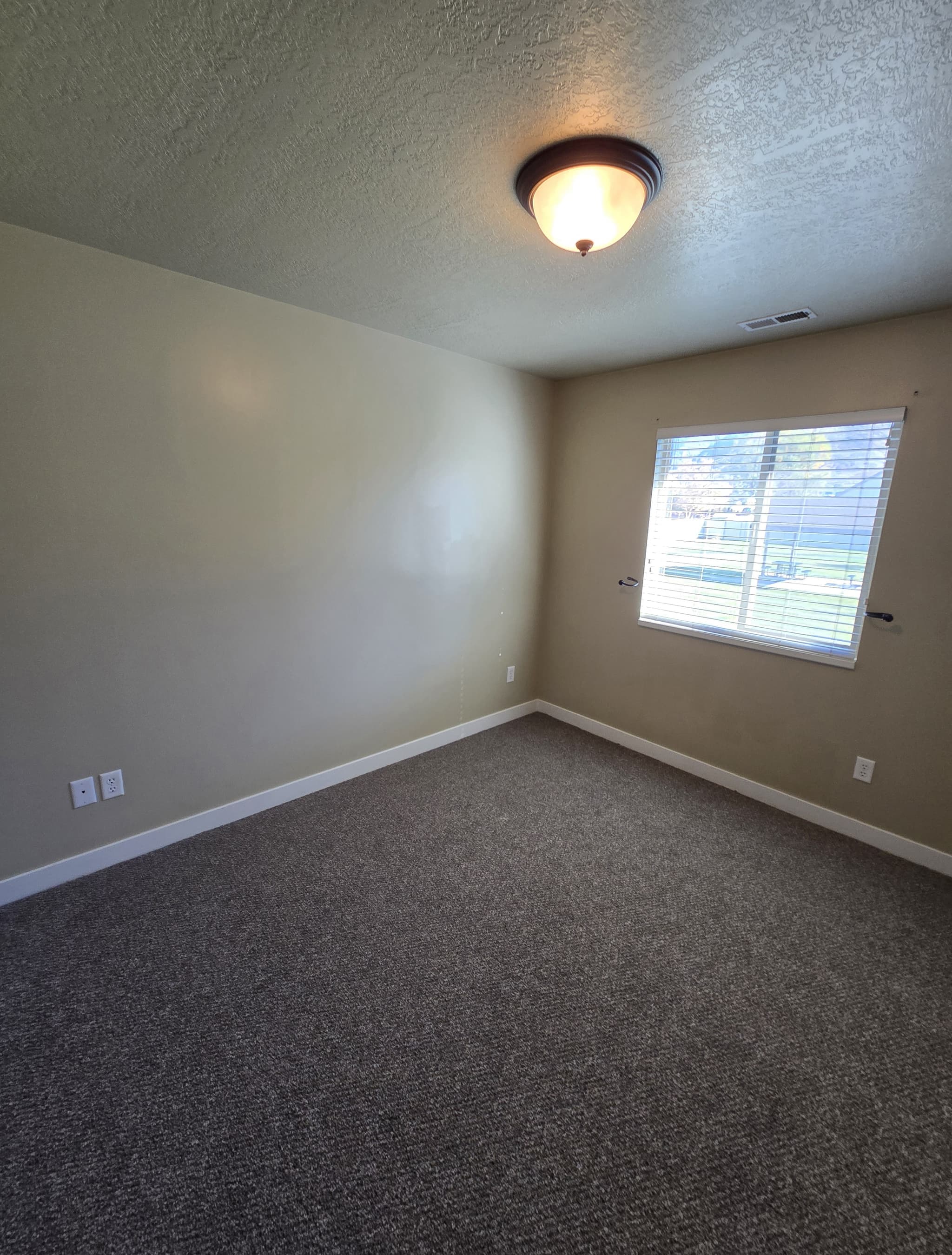 Ogden Townhome: 1650 N 450 E