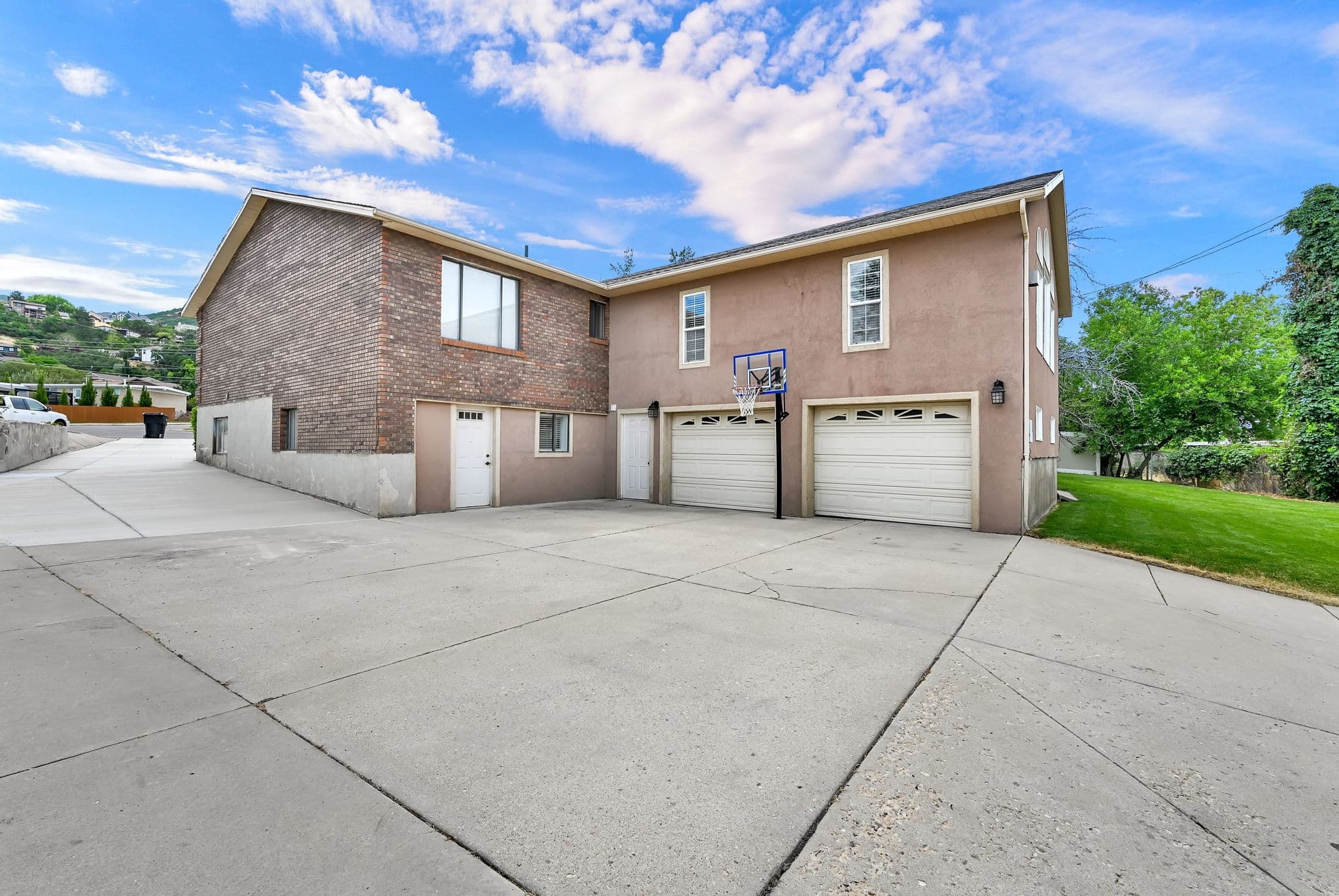 Bountiful House: 3062 S 150 E