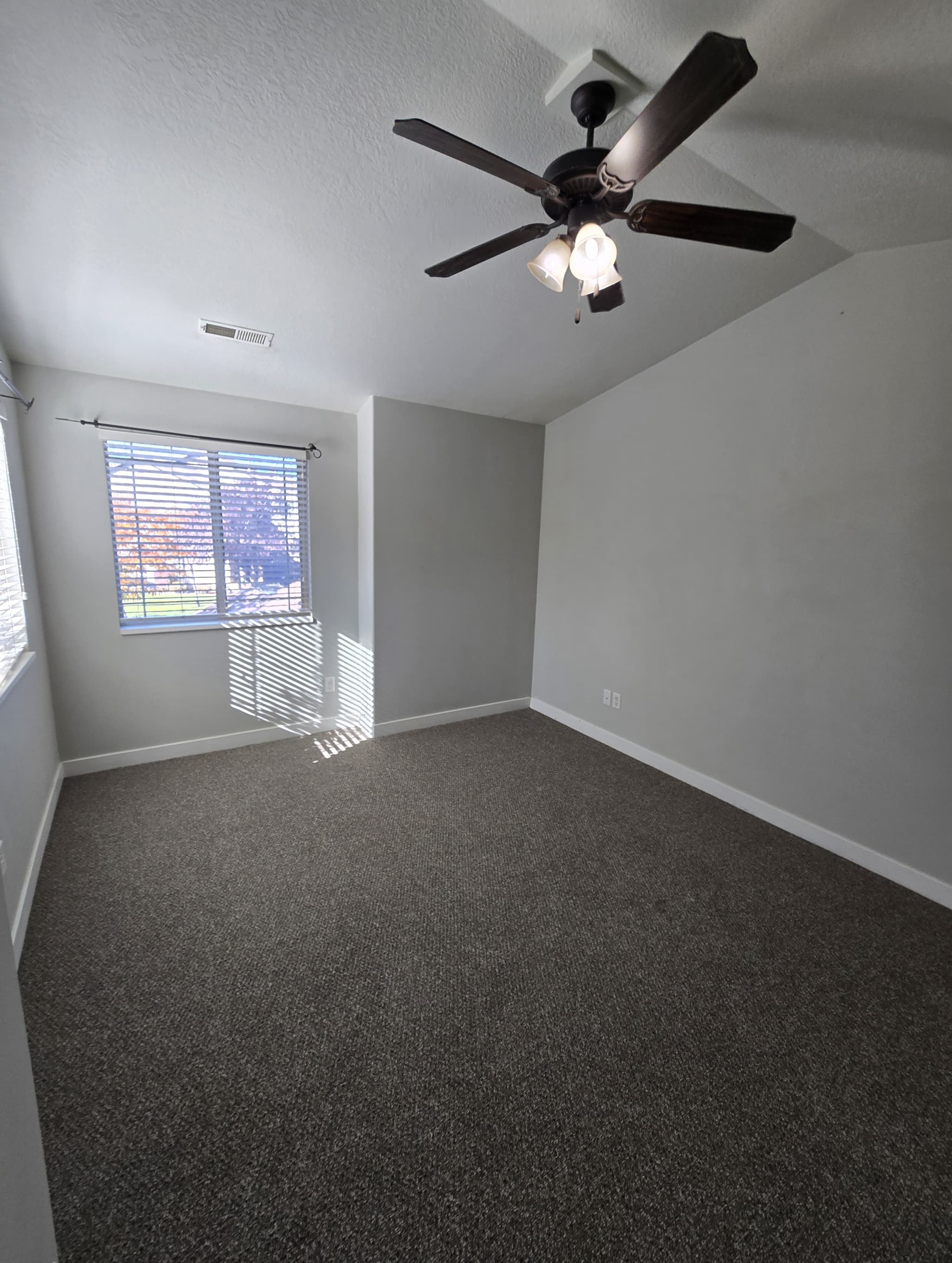 Ogden Townhome: 1650 N 450 E