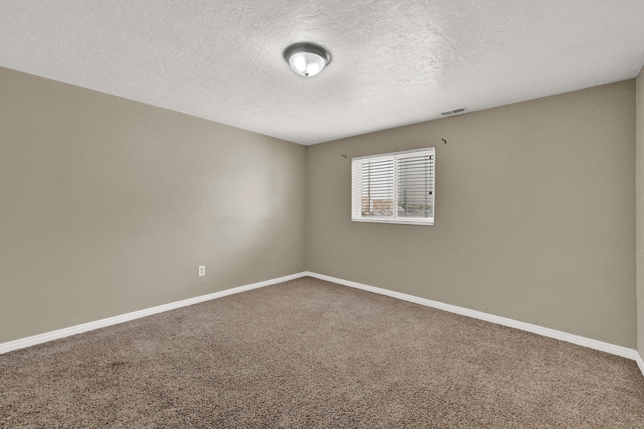 Bountiful House: 3062 S 150 E
