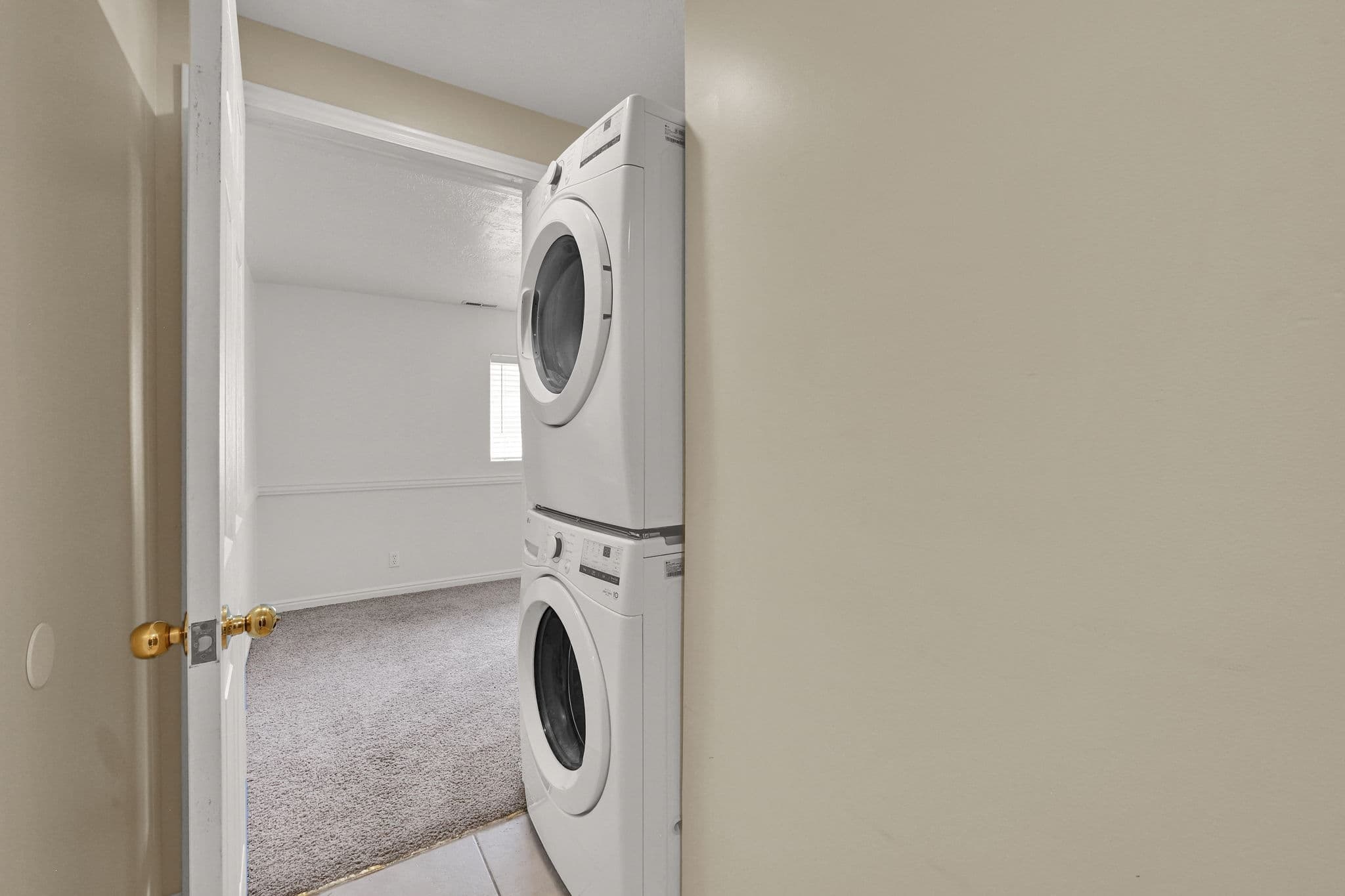 Bountiful House: 3062 S 150 E