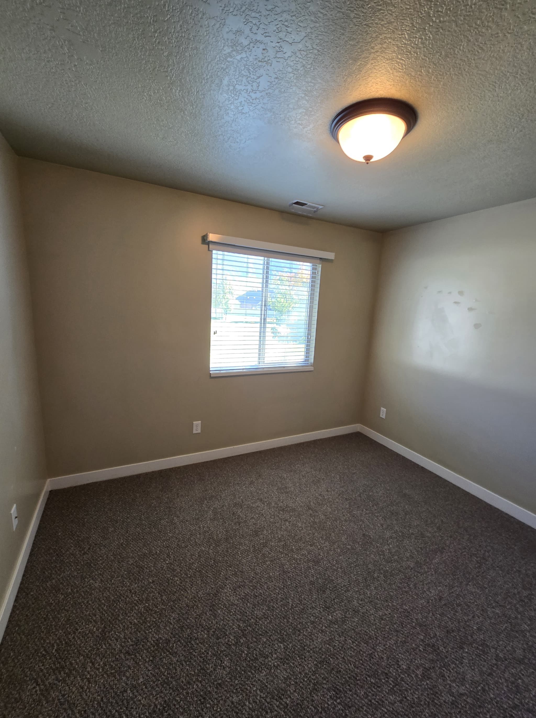 Ogden Townhome: 1650 N 450 E