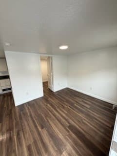 Springville Apartment: 282 N Main St