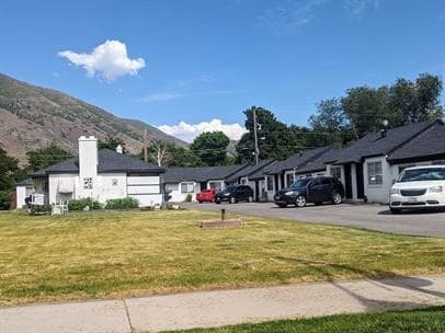 Springville Apartment: 282 N Main St