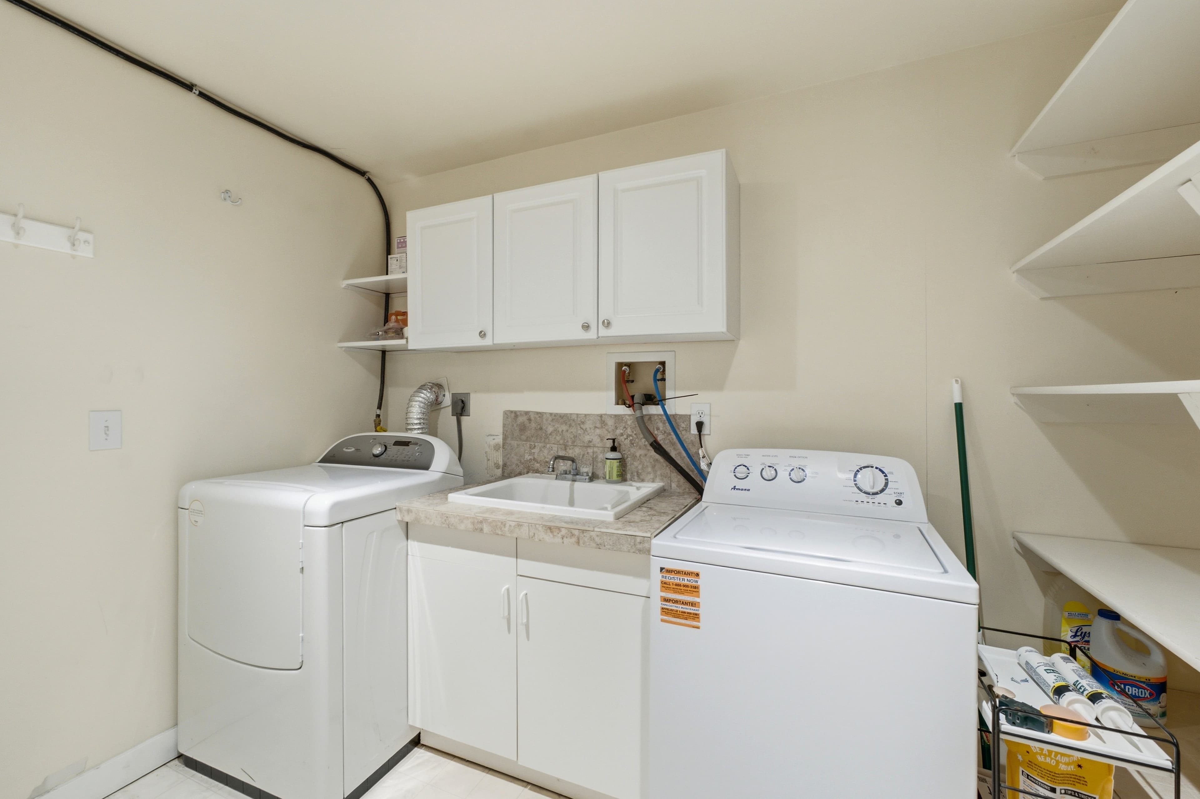 Midway House: 12 E 500 S