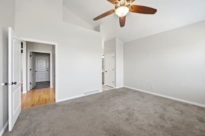 Draper House: 722 W Webb Rd