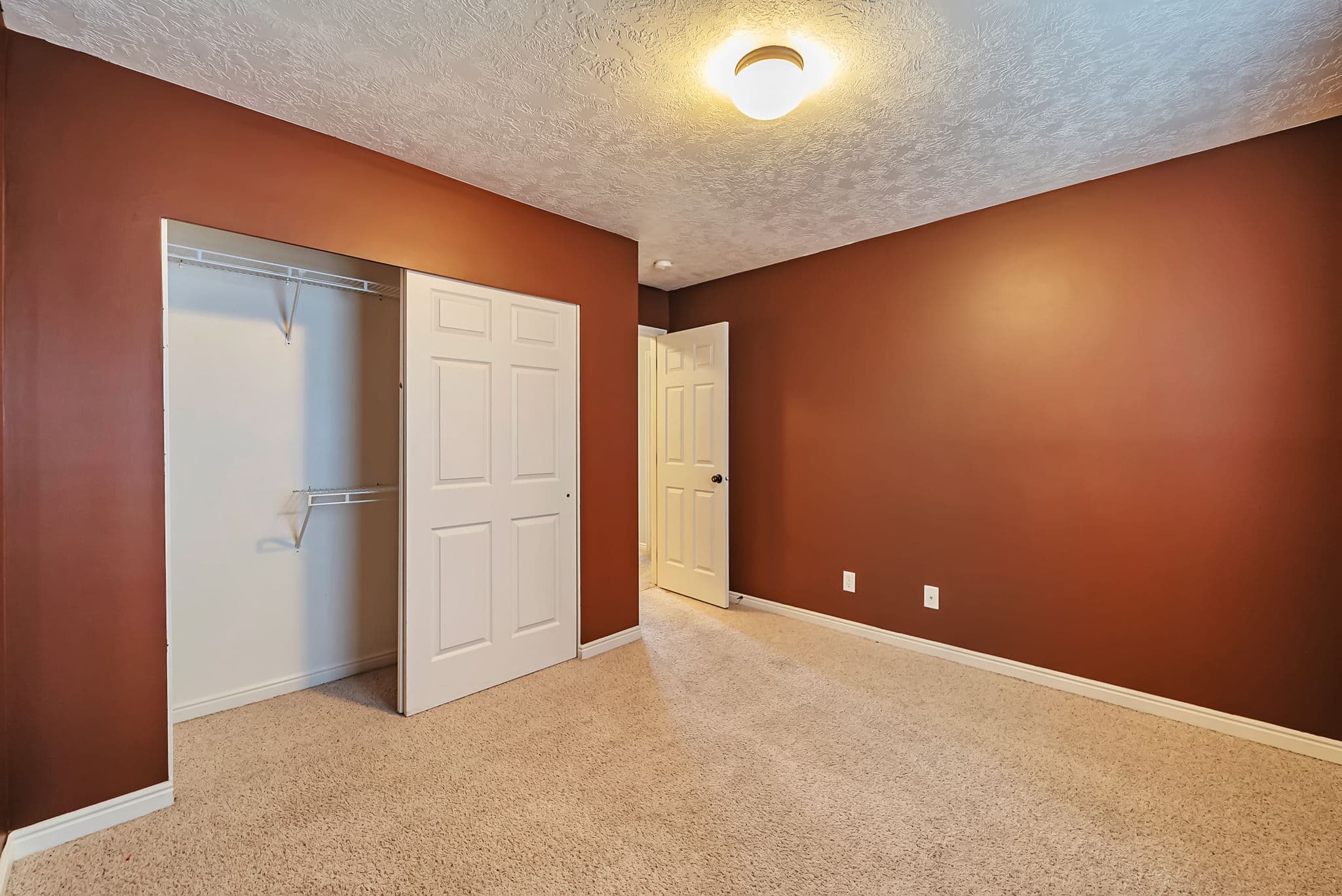 Riverton Townhome: 2409 W Adelaide Dr
